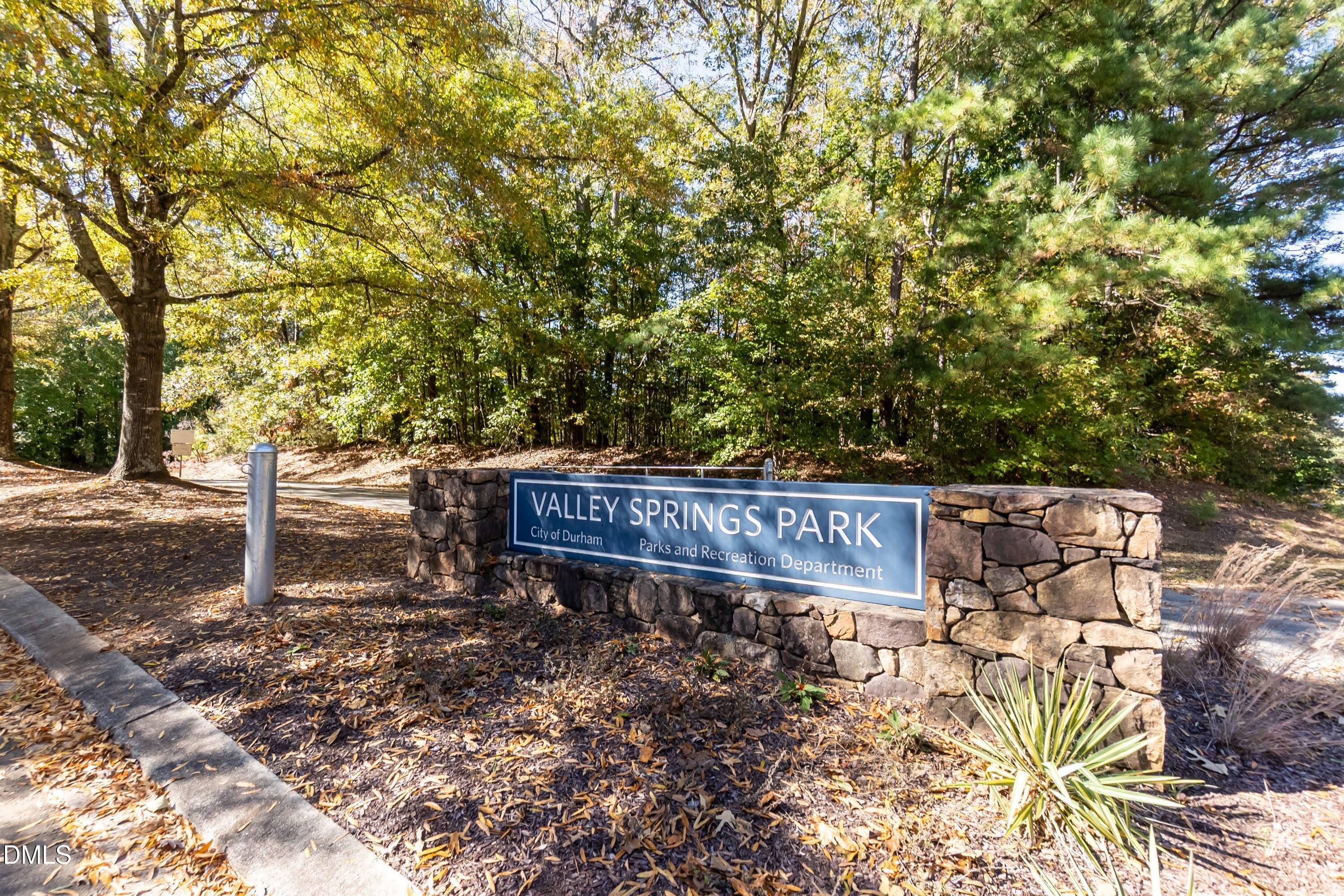 1009 Crescent Moon Court Property Photo 32