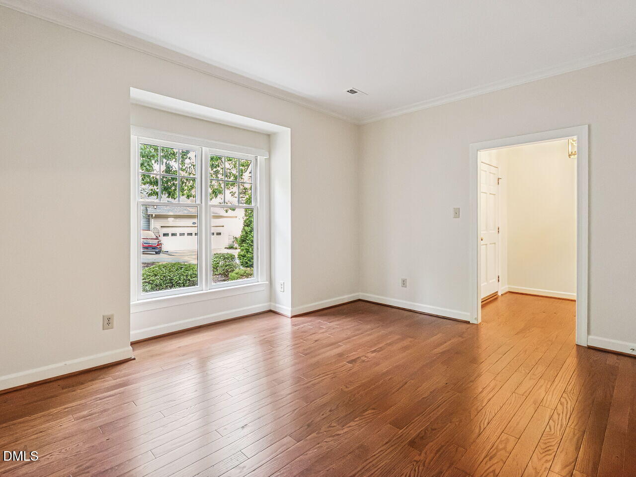 113 Prestwick Pl Place Property Photo 6