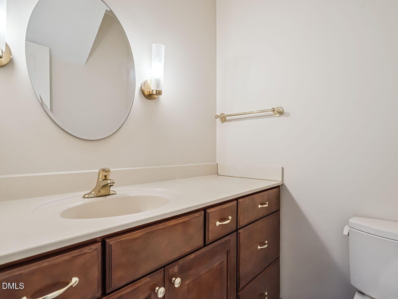 113 Prestwick Pl Place Property Photo 14
