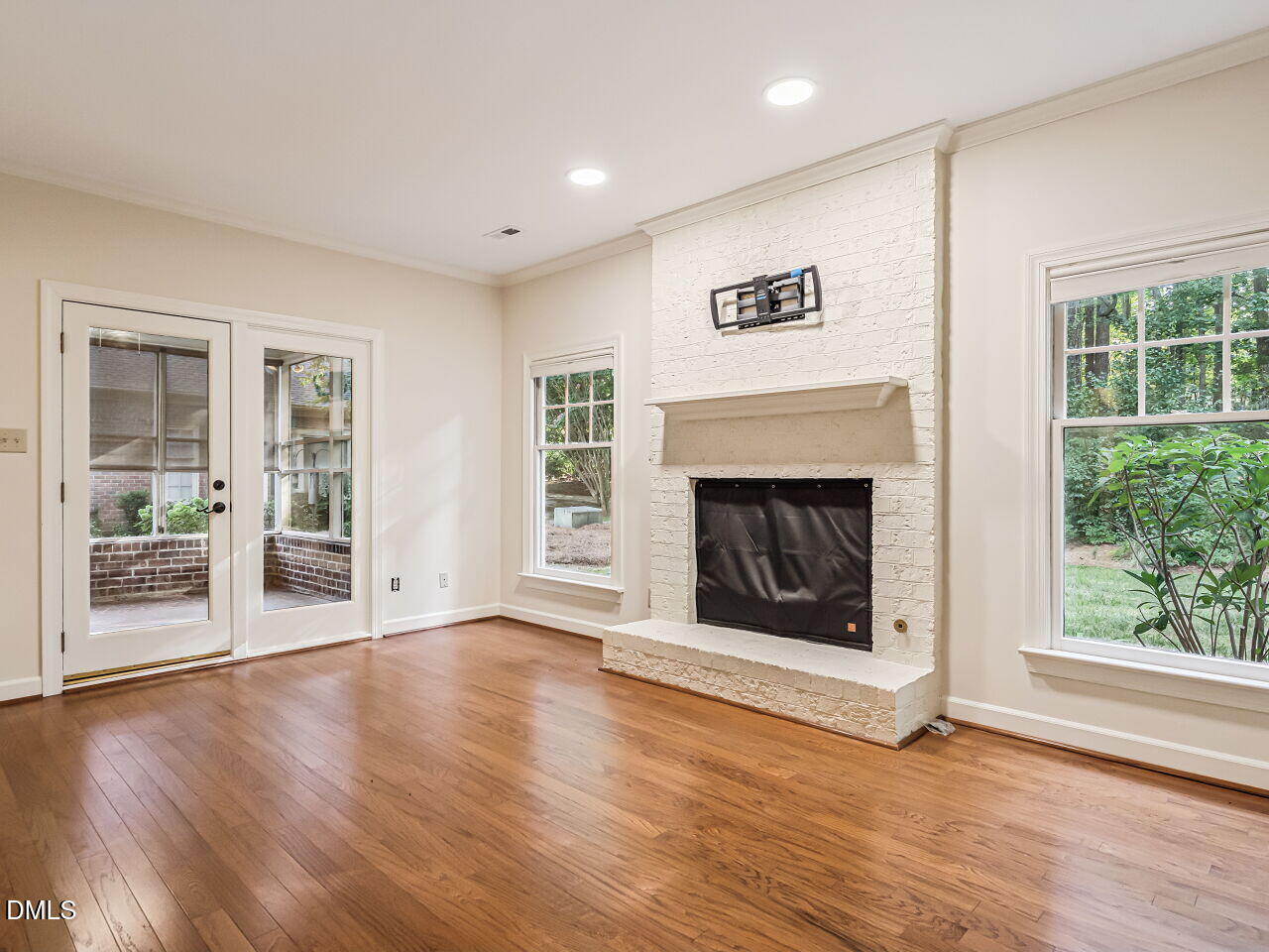 113 Prestwick Pl Place Property Photo 15