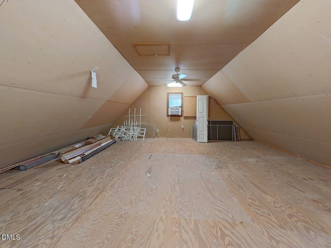 113 Prestwick Pl Place Property Photo 30