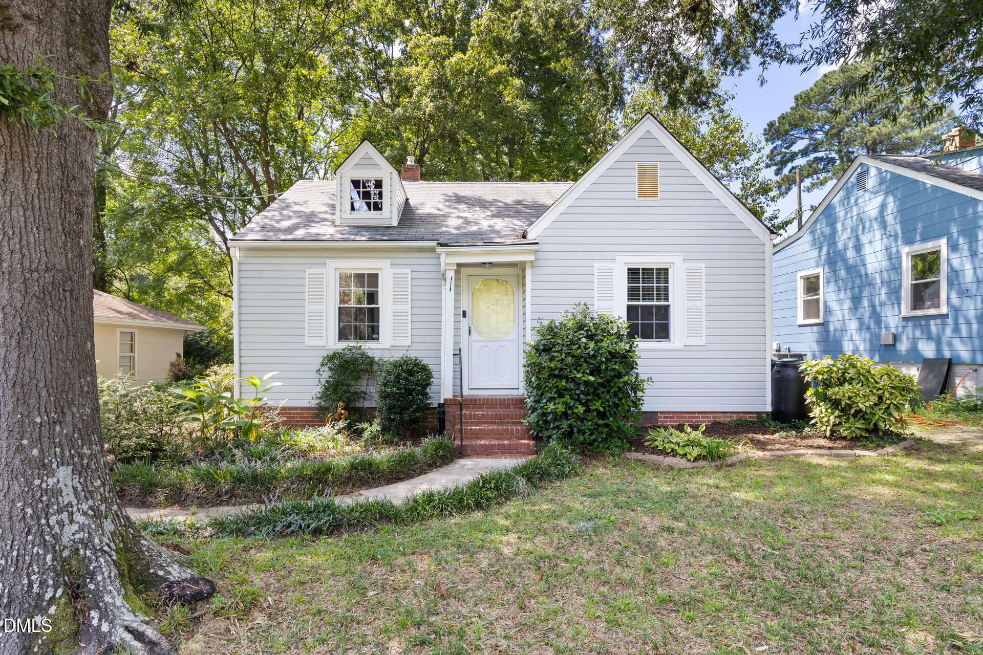 2313 Albany Street Property Photo 1