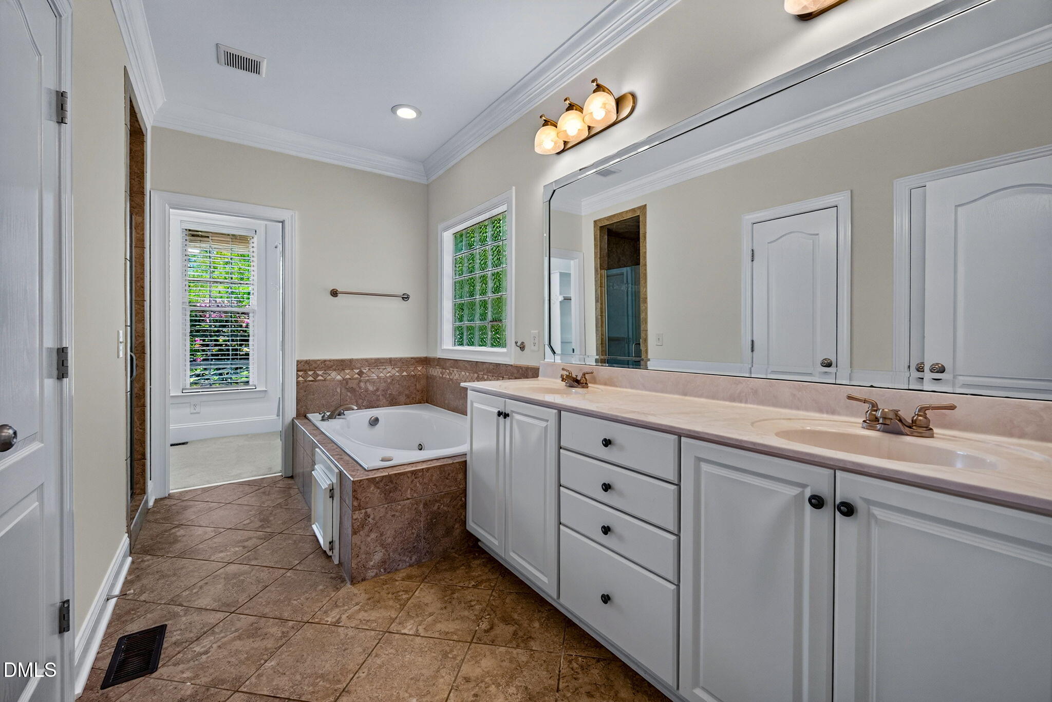 1104 Tavernier Knoll Lane Property Photo 42