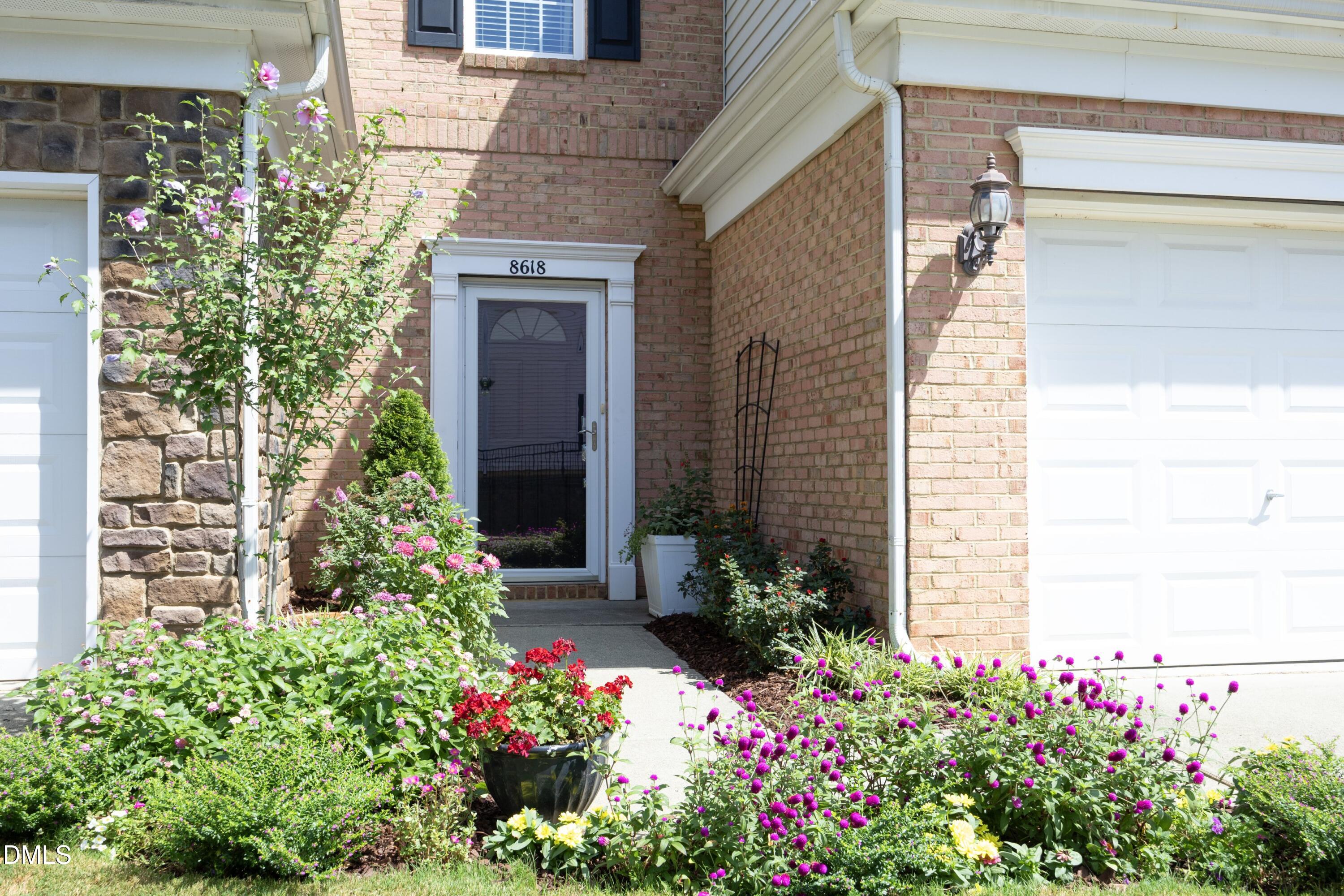 8618 Redcrest Place Property Photo 2