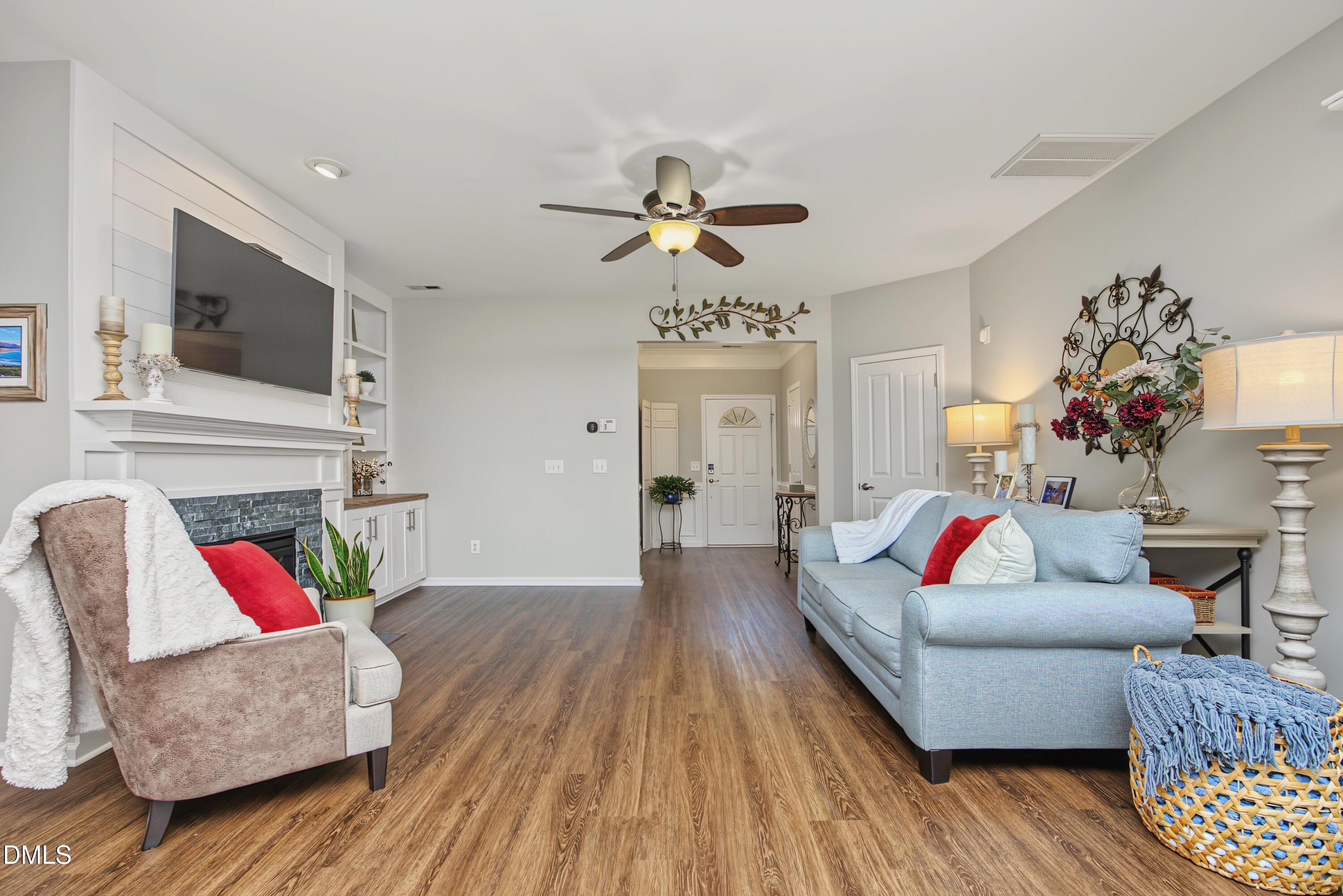 8618 Redcrest Place Property Photo 6