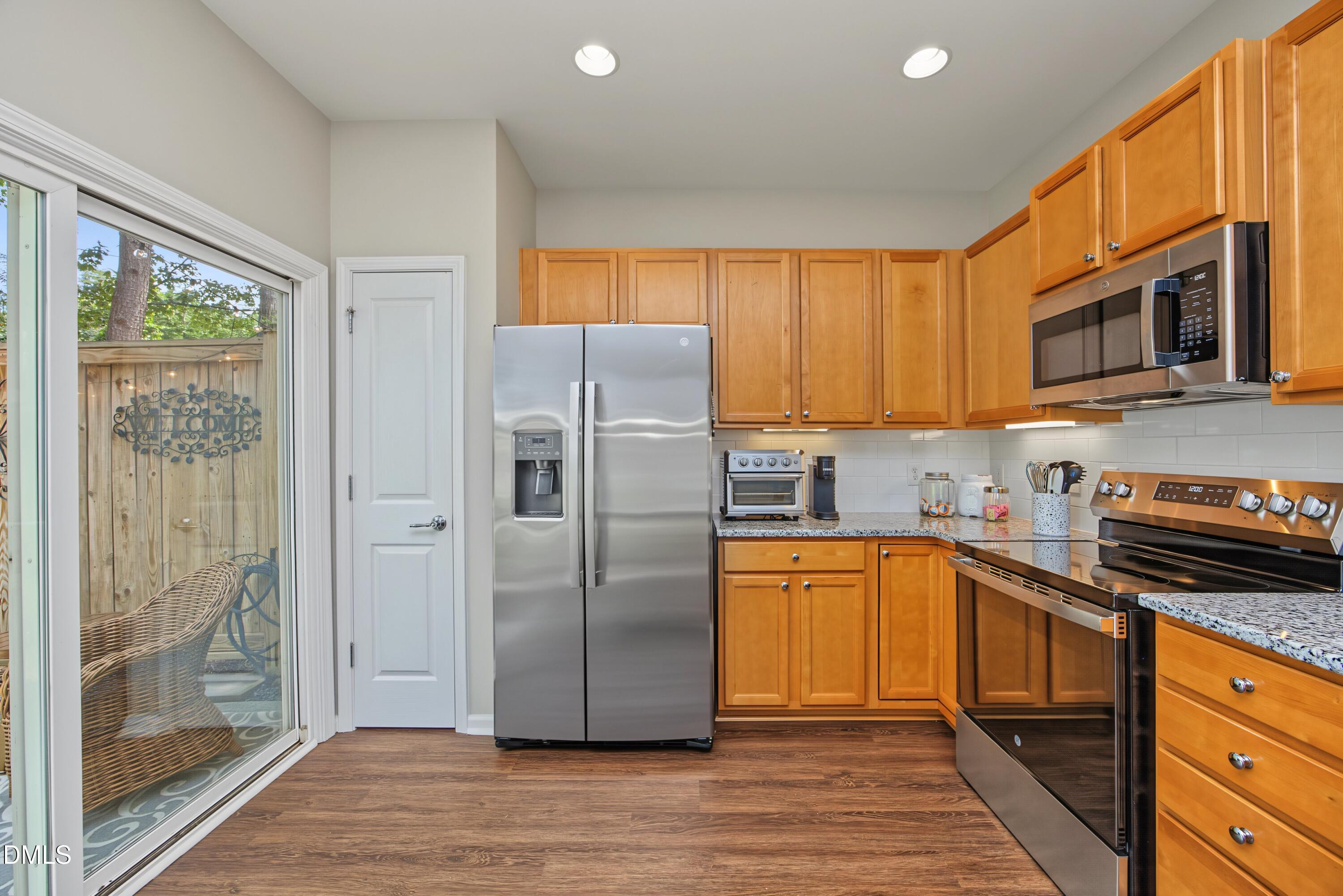 8618 Redcrest Place Property Photo 11