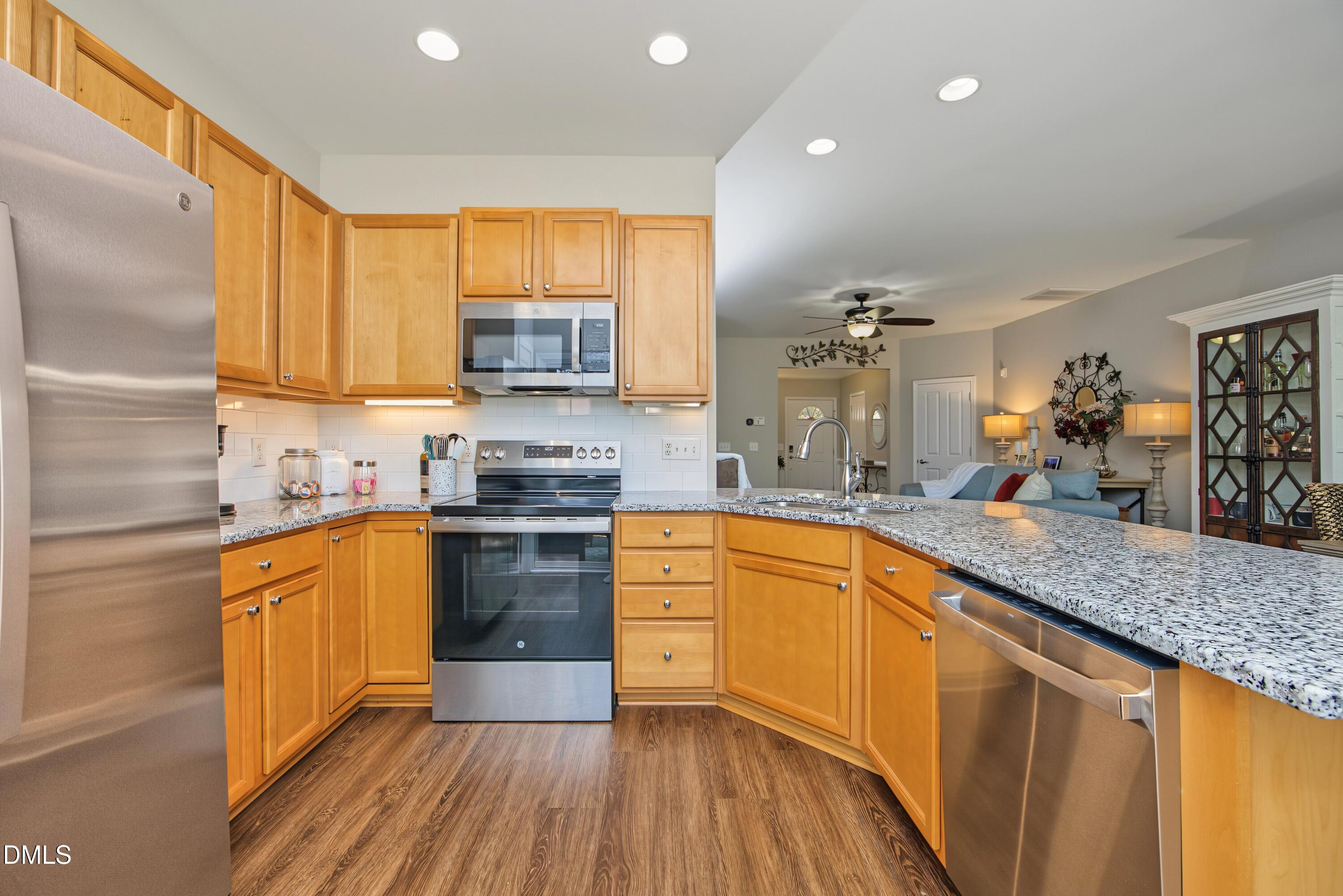 8618 Redcrest Place Property Photo 12