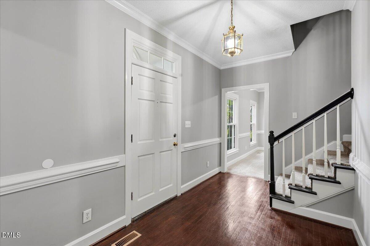 202 N Marion Drive Property Photo 11