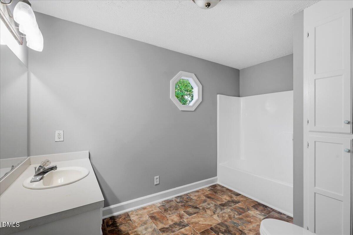 202 N Marion Drive Property Photo 40