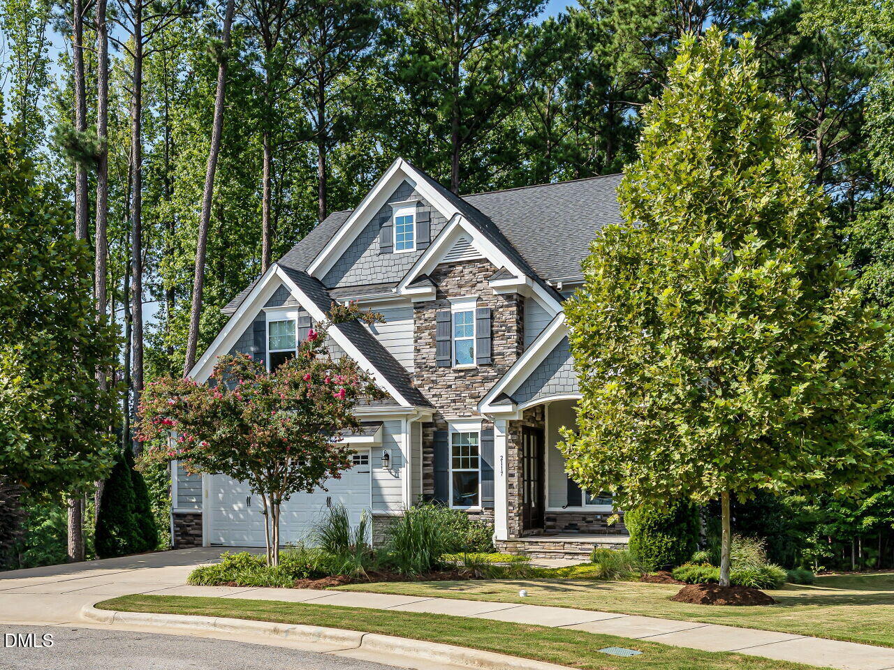 2117 Bee Cave Court Property Photo 2