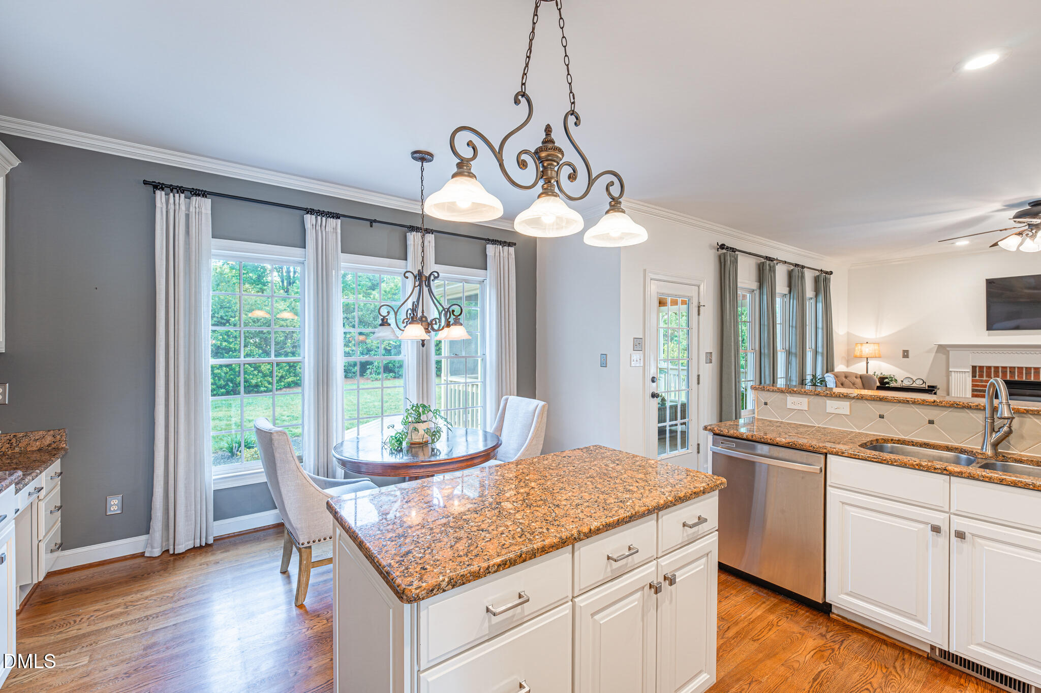 105 Silk Leaf Court Property Photo 9