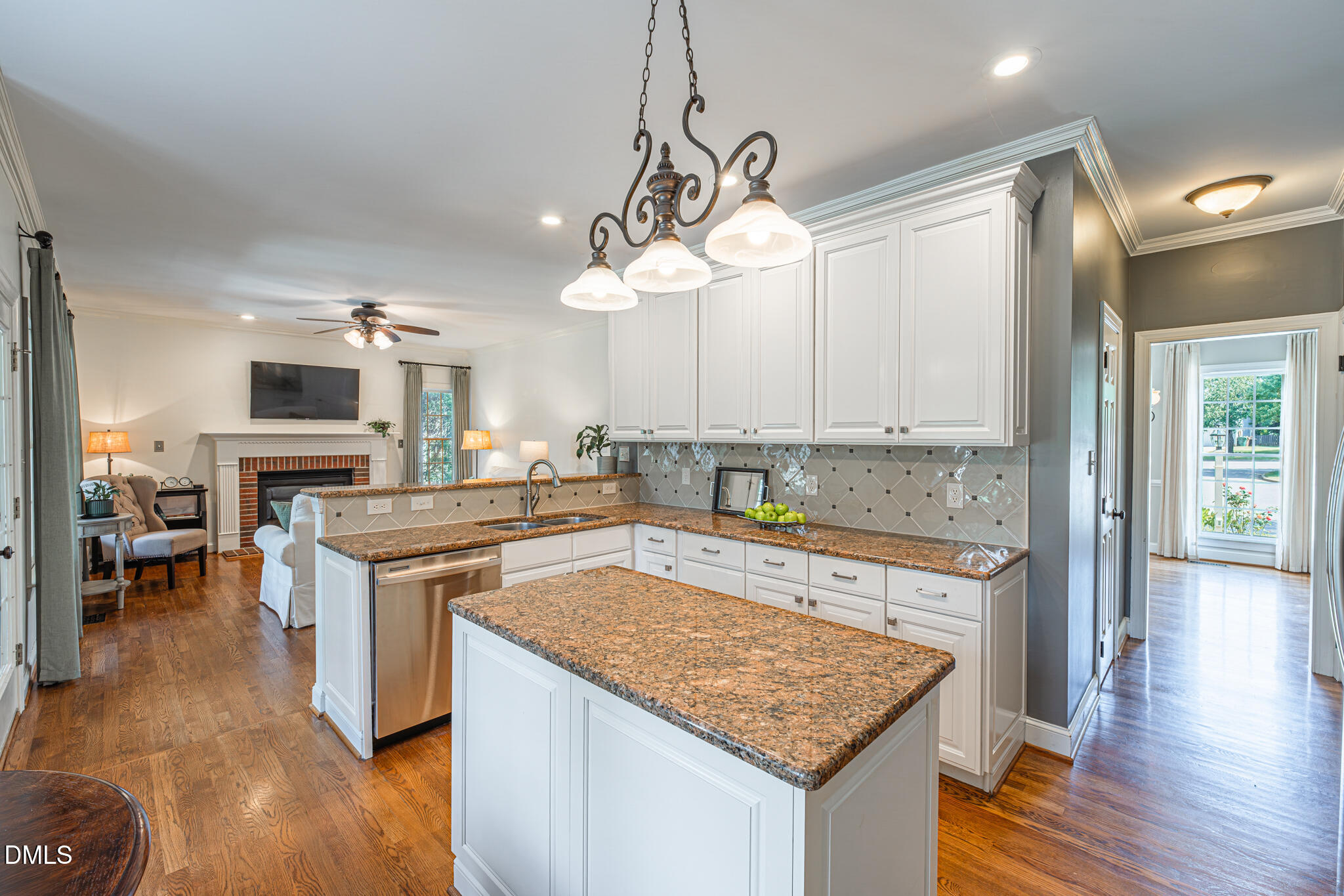 105 Silk Leaf Court Property Photo 10