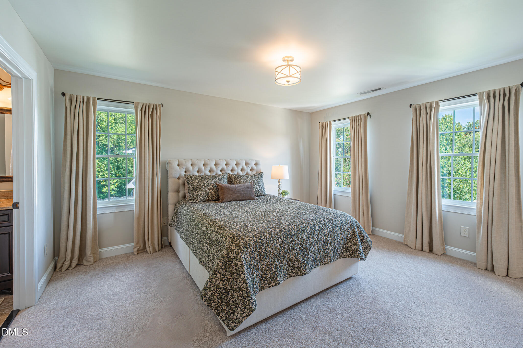 105 Silk Leaf Court Property Photo 19