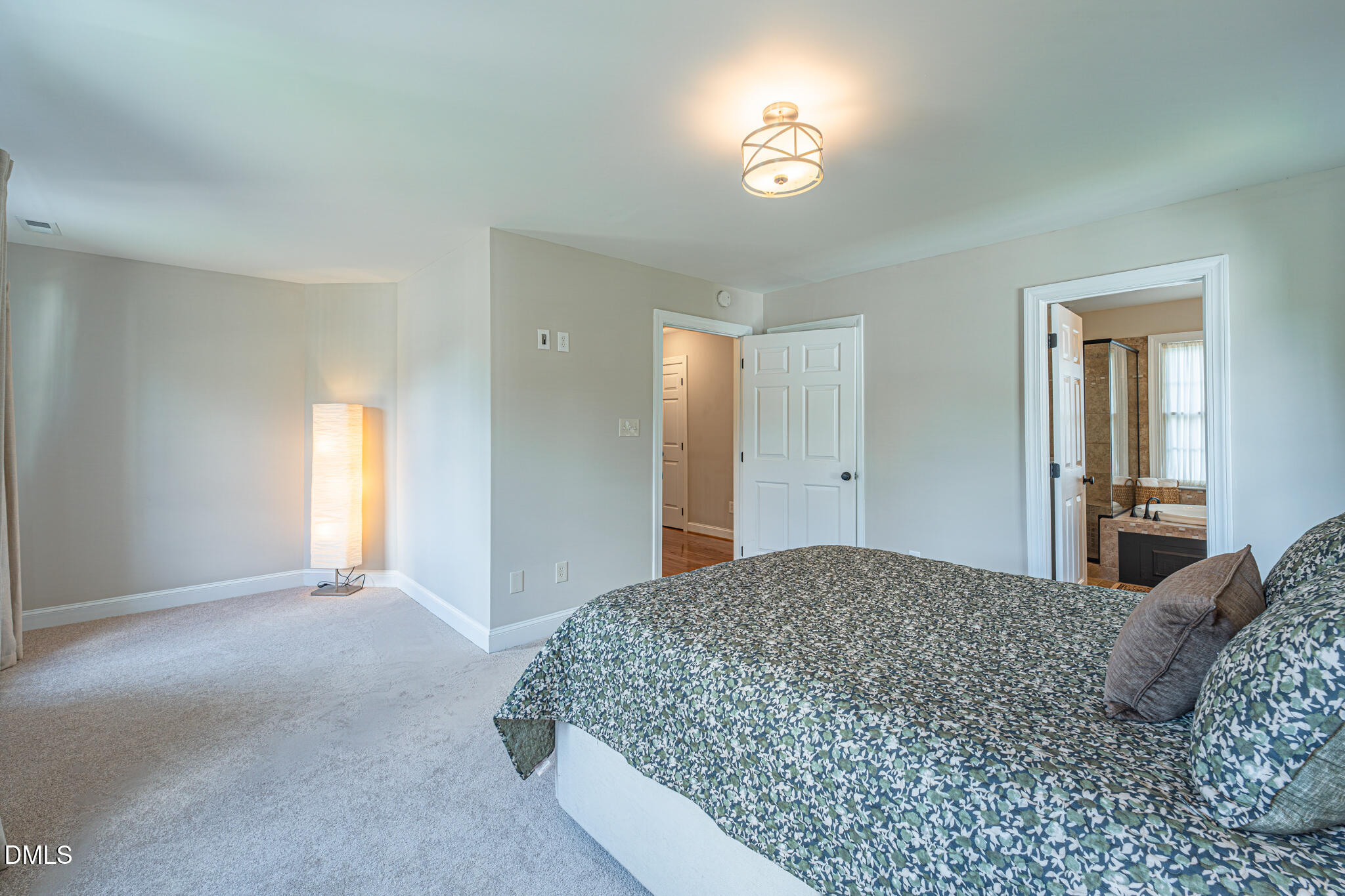 105 Silk Leaf Court Property Photo 21