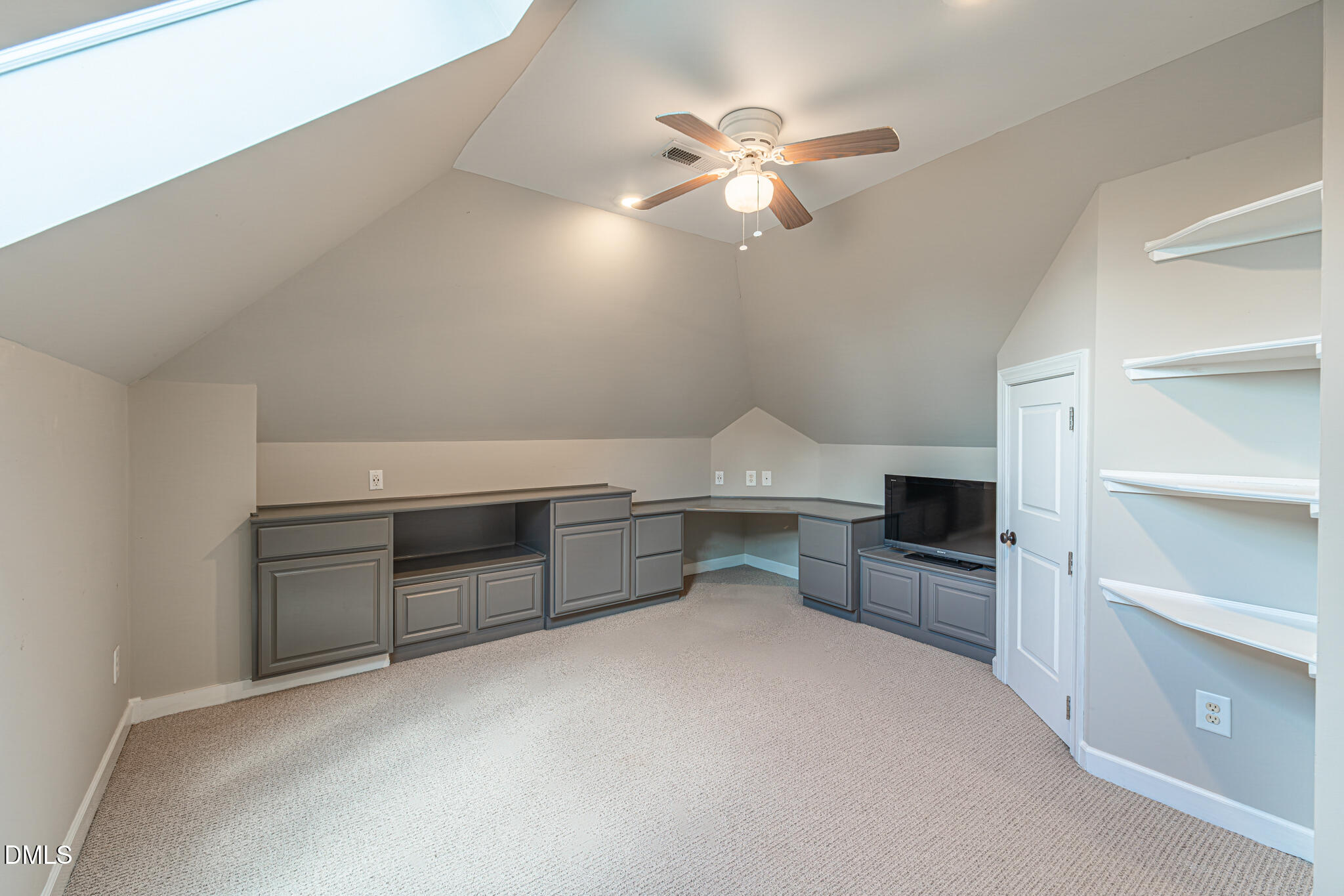 105 Silk Leaf Court Property Photo 30