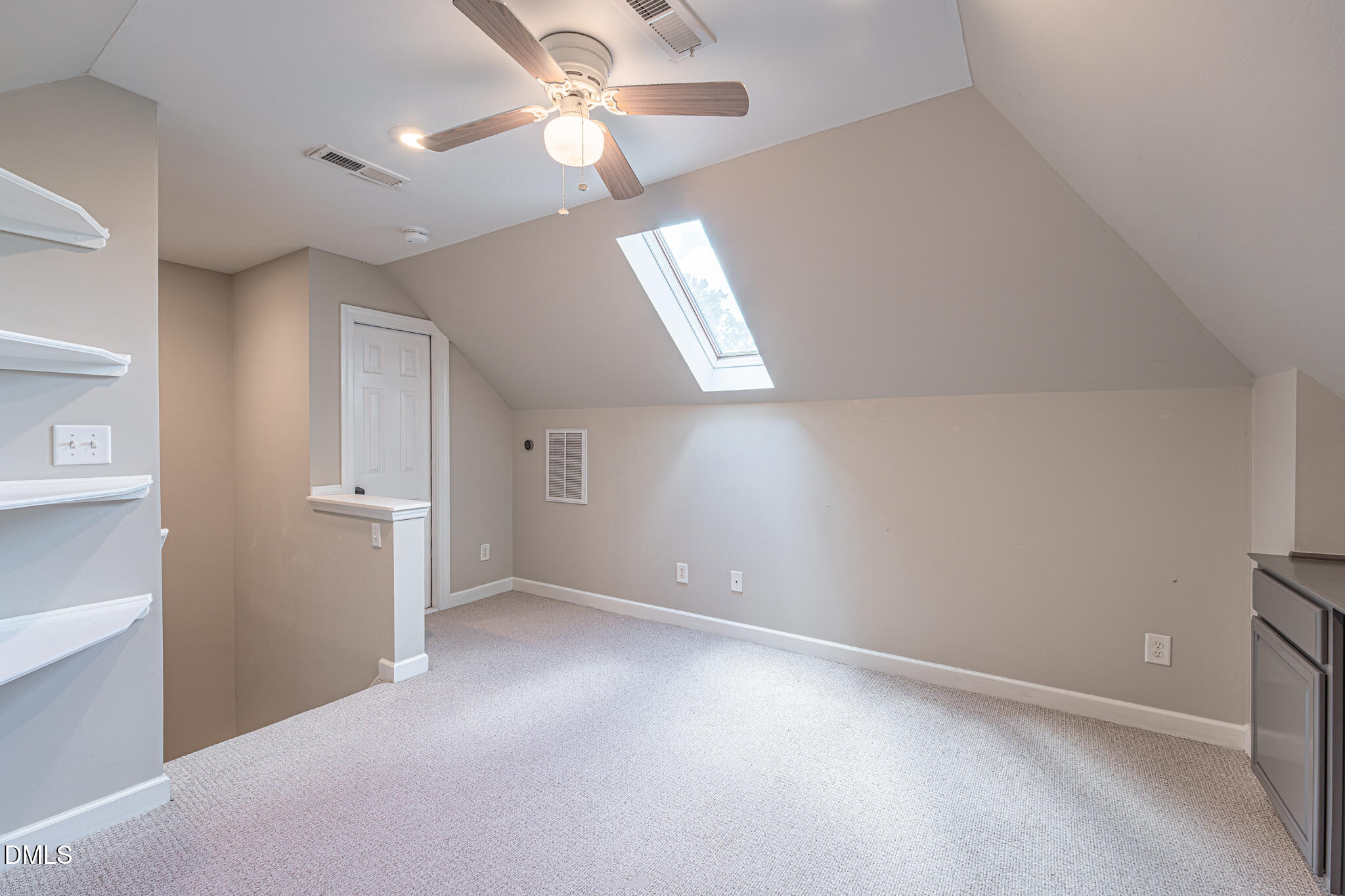 105 Silk Leaf Court Property Photo 31