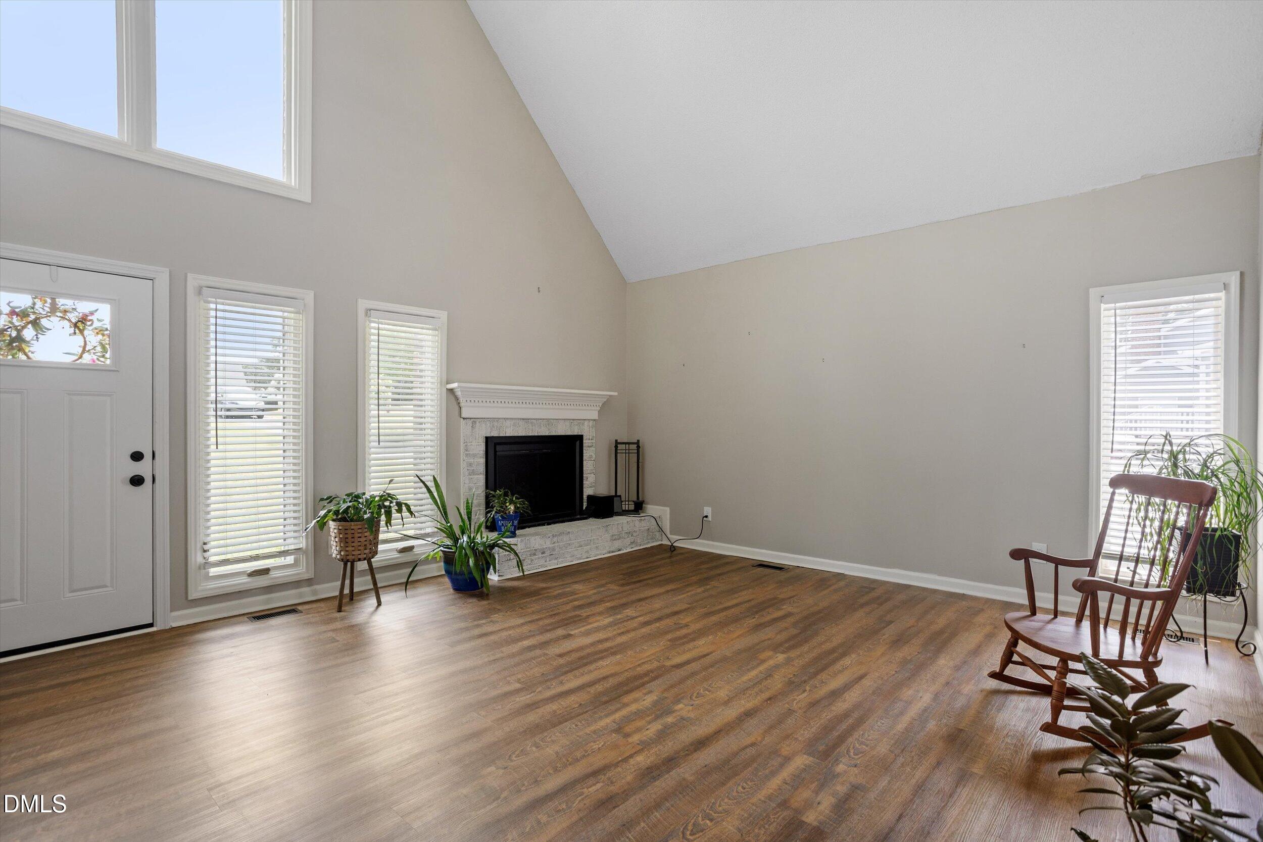 116 Bridle Trail Property Photo 7