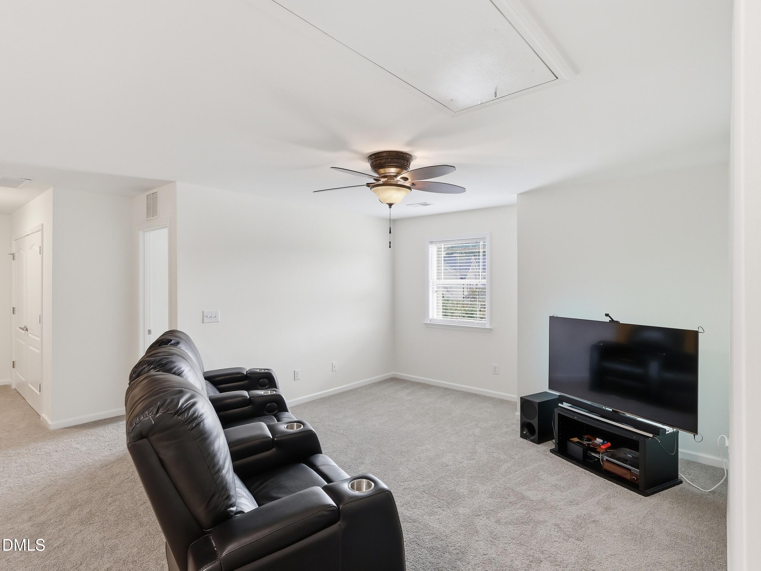 2472 Everstone Road Property Photo 16