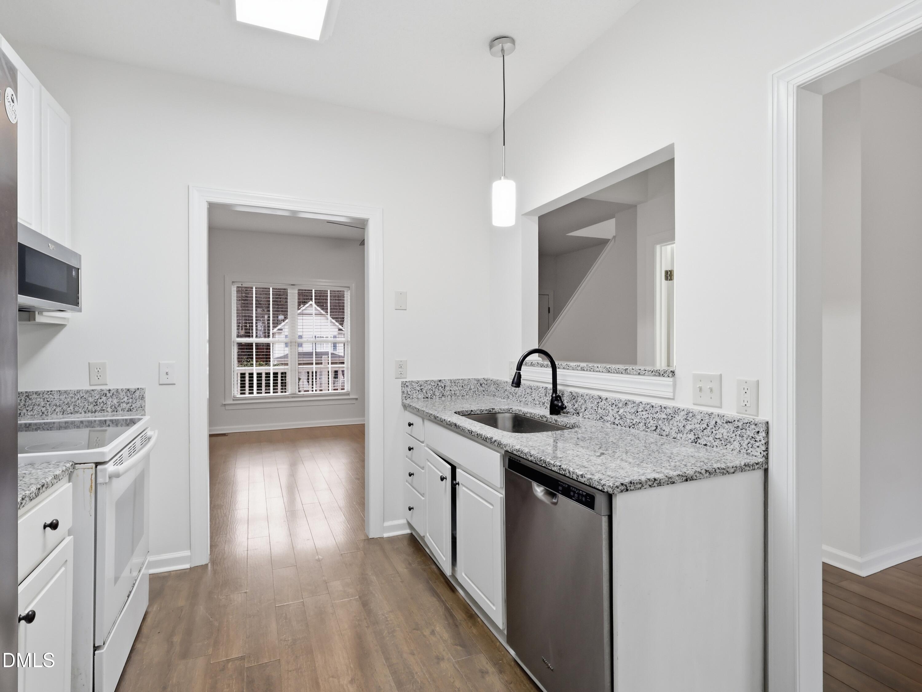 111 Lemon Drop Circle Property Photo 9