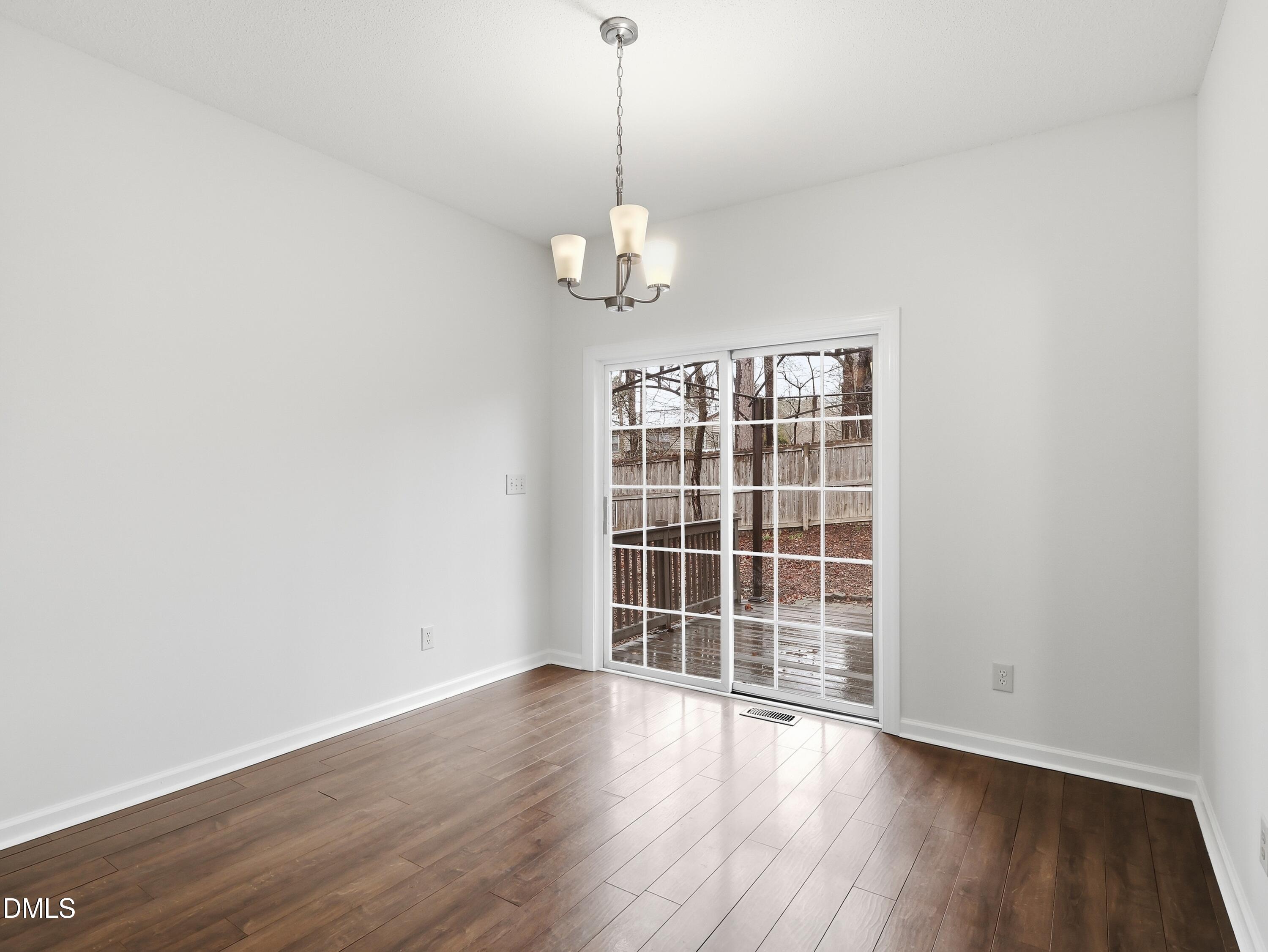 111 Lemon Drop Circle Property Photo 13