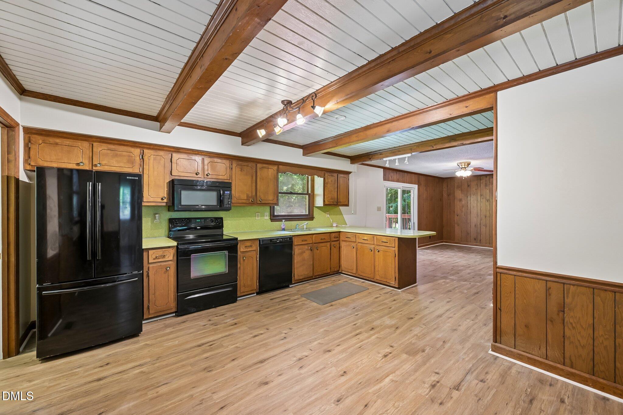 5103 Lazywood Lane Property Photo 10