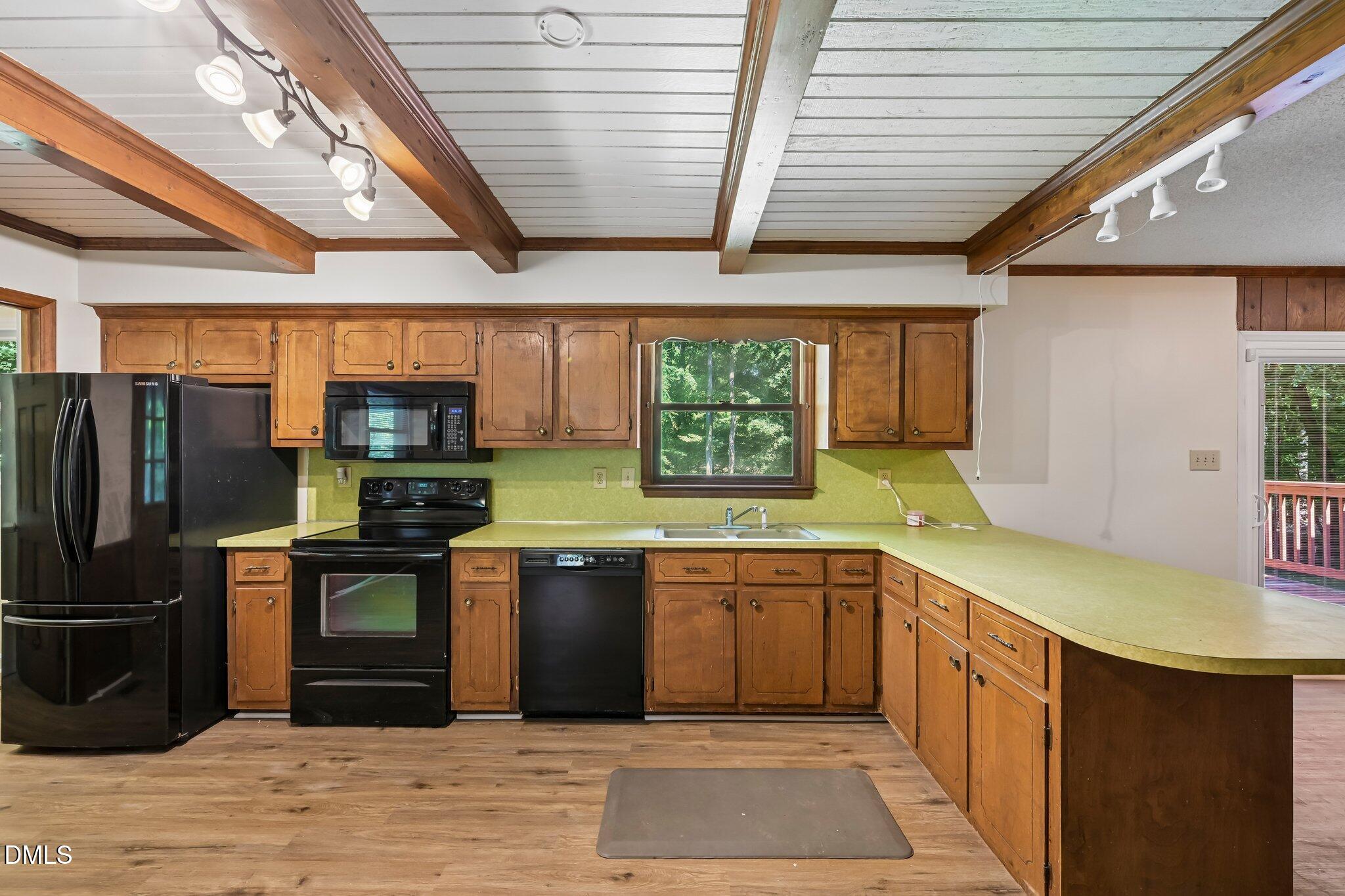 5103 Lazywood Lane Property Photo 11
