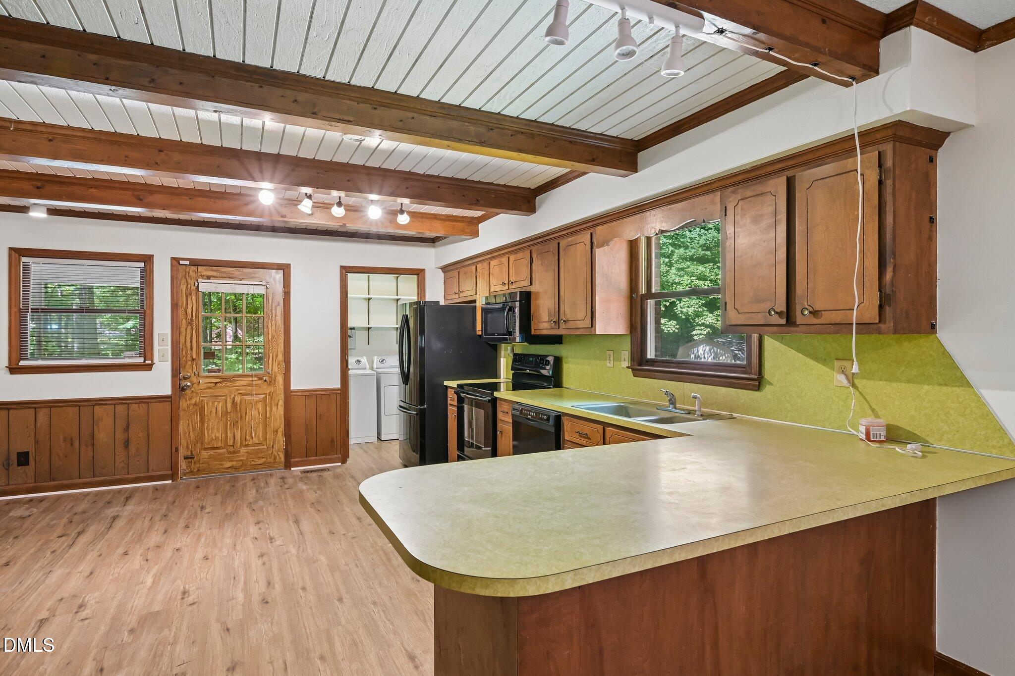 5103 Lazywood Lane Property Photo 13