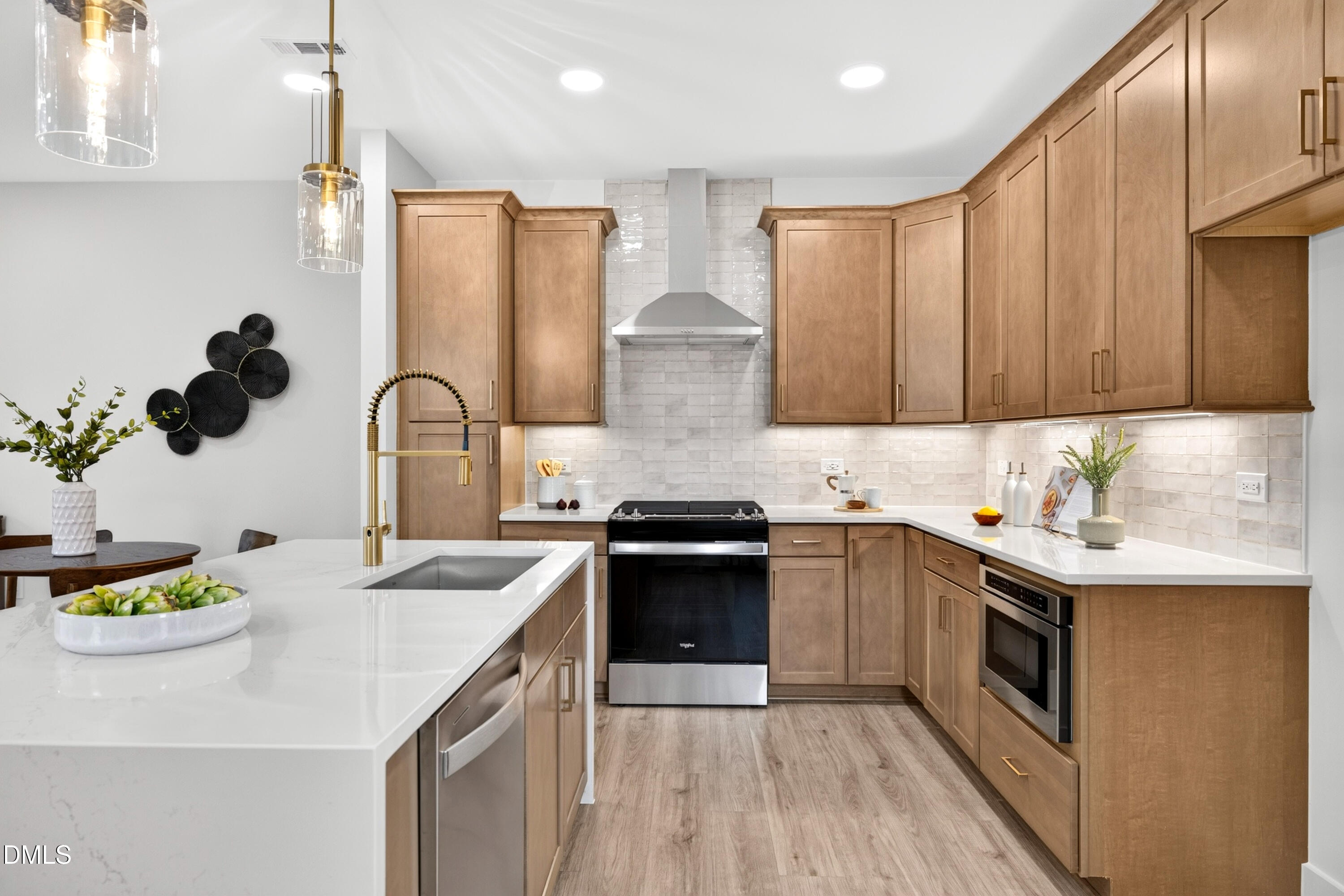 631 Cable Court Property Photo 1