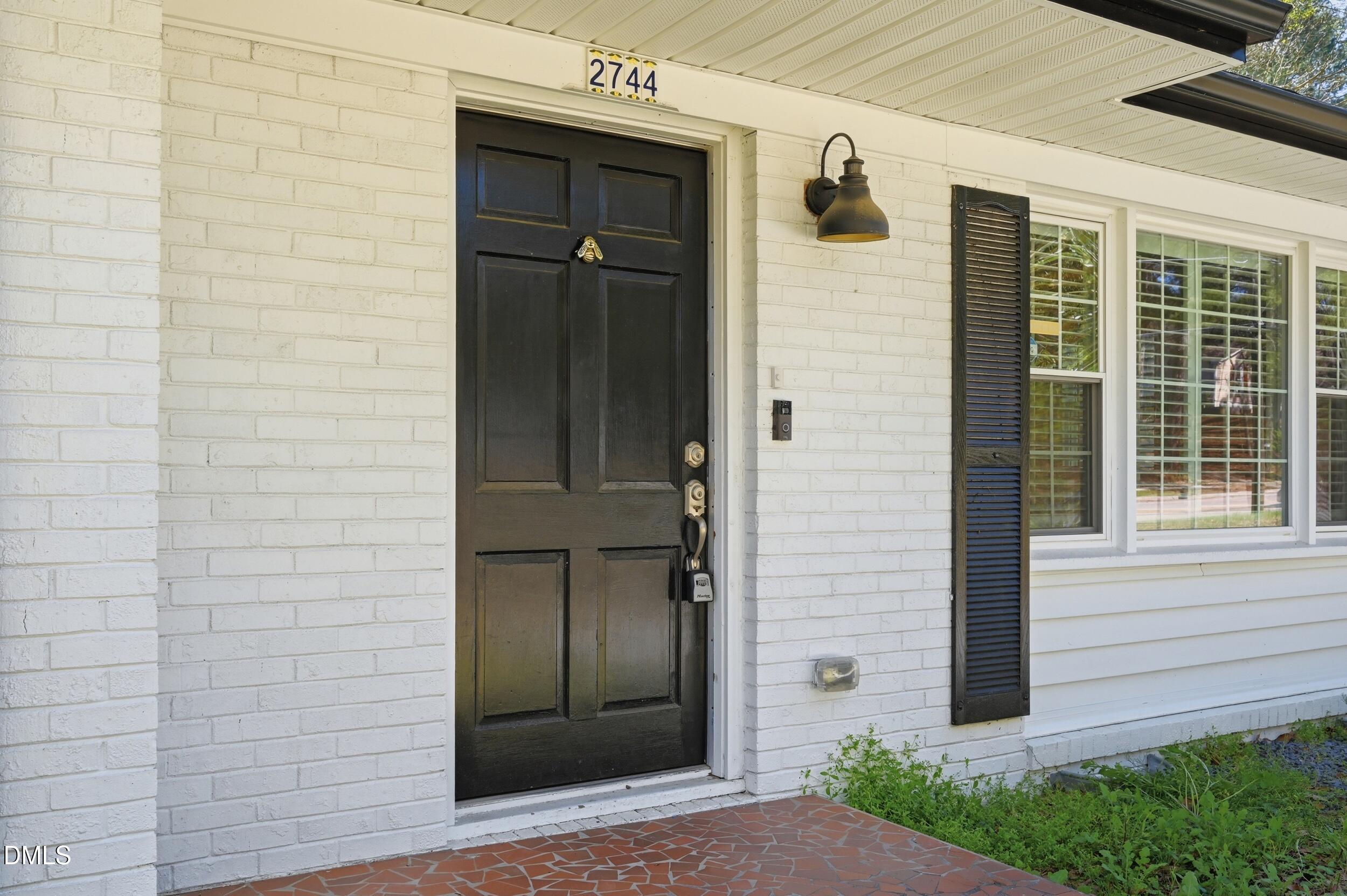2744 Milburnie Road Property Photo 1