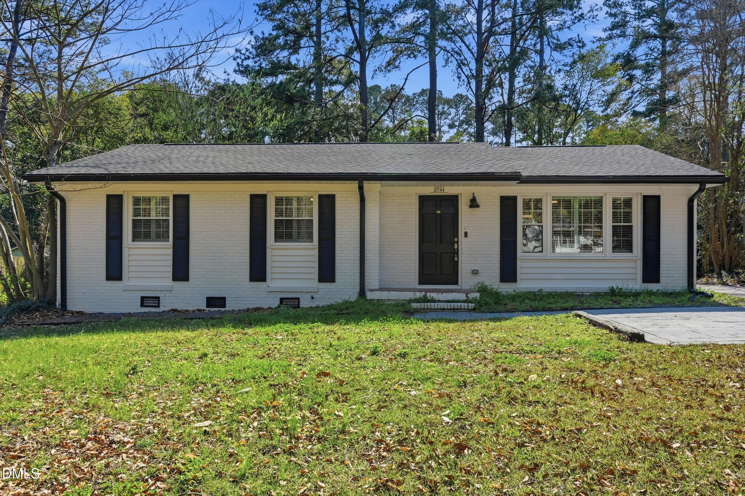 2744 Milburnie Road Property Photo 2