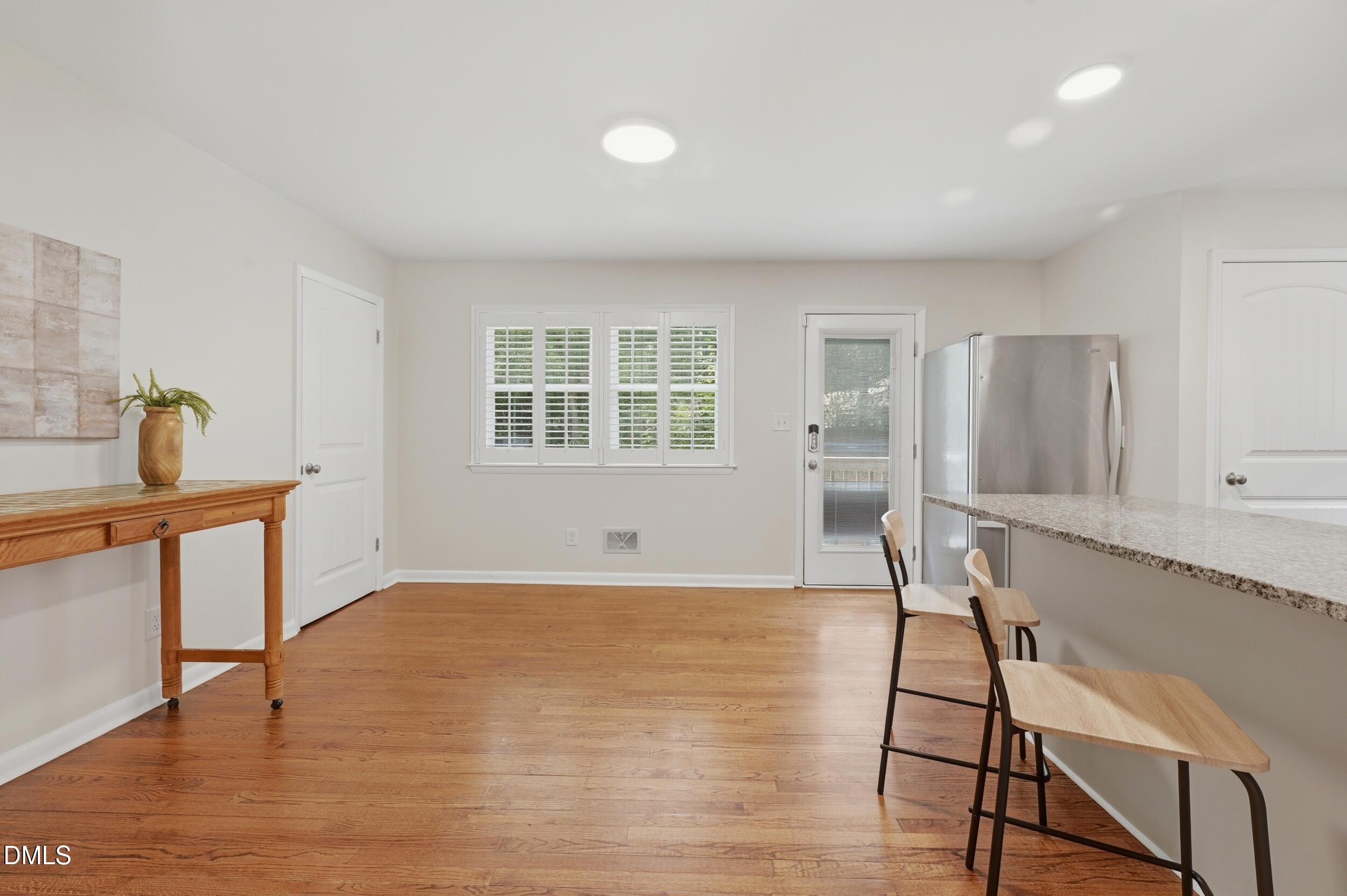 2744 Milburnie Road Property Photo 9