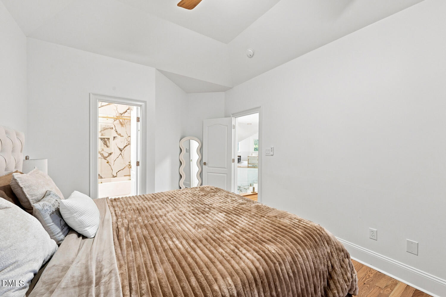 32 Woodgate Court Property Photo 48