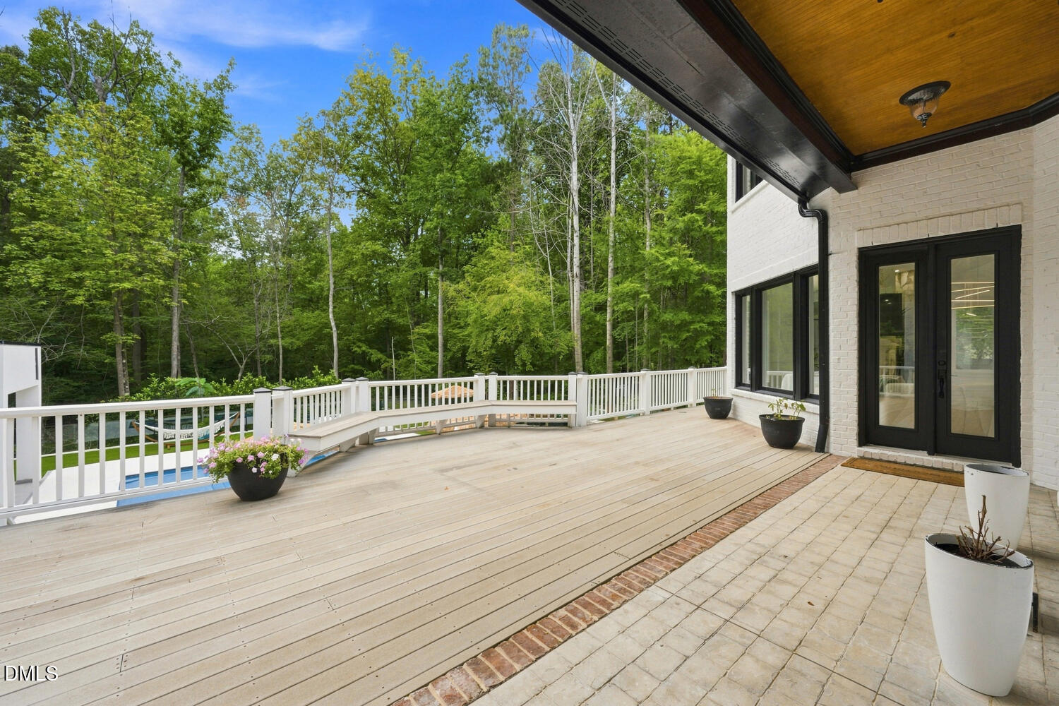 32 Woodgate Court Property Photo 55
