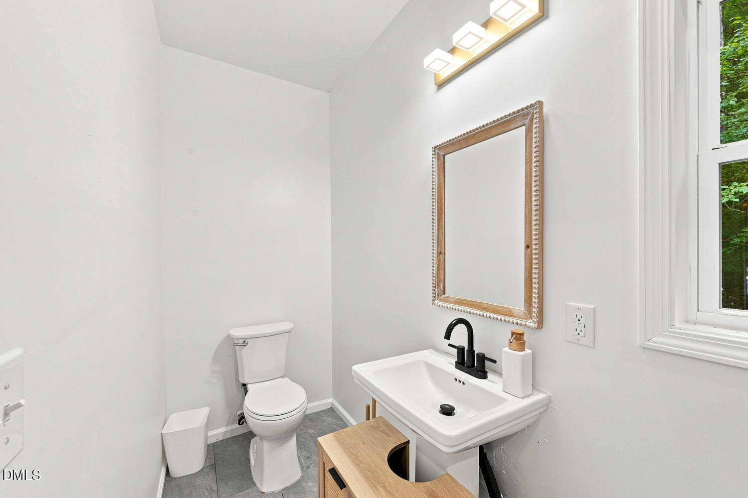 32 Woodgate Court Property Photo 63