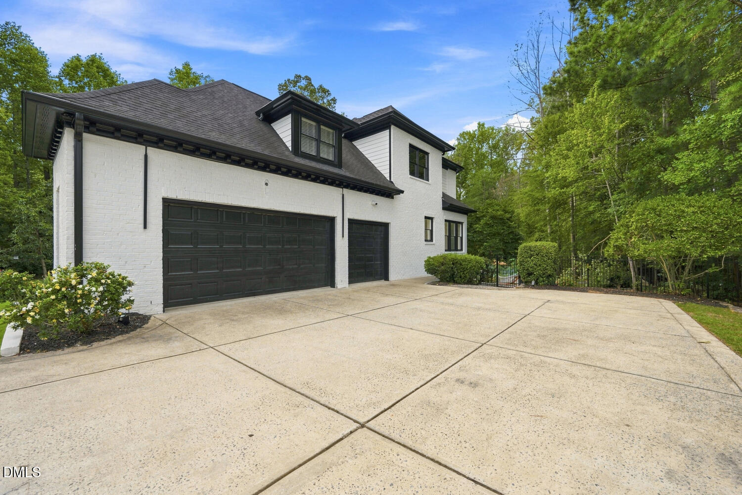 32 Woodgate Court Property Photo 74
