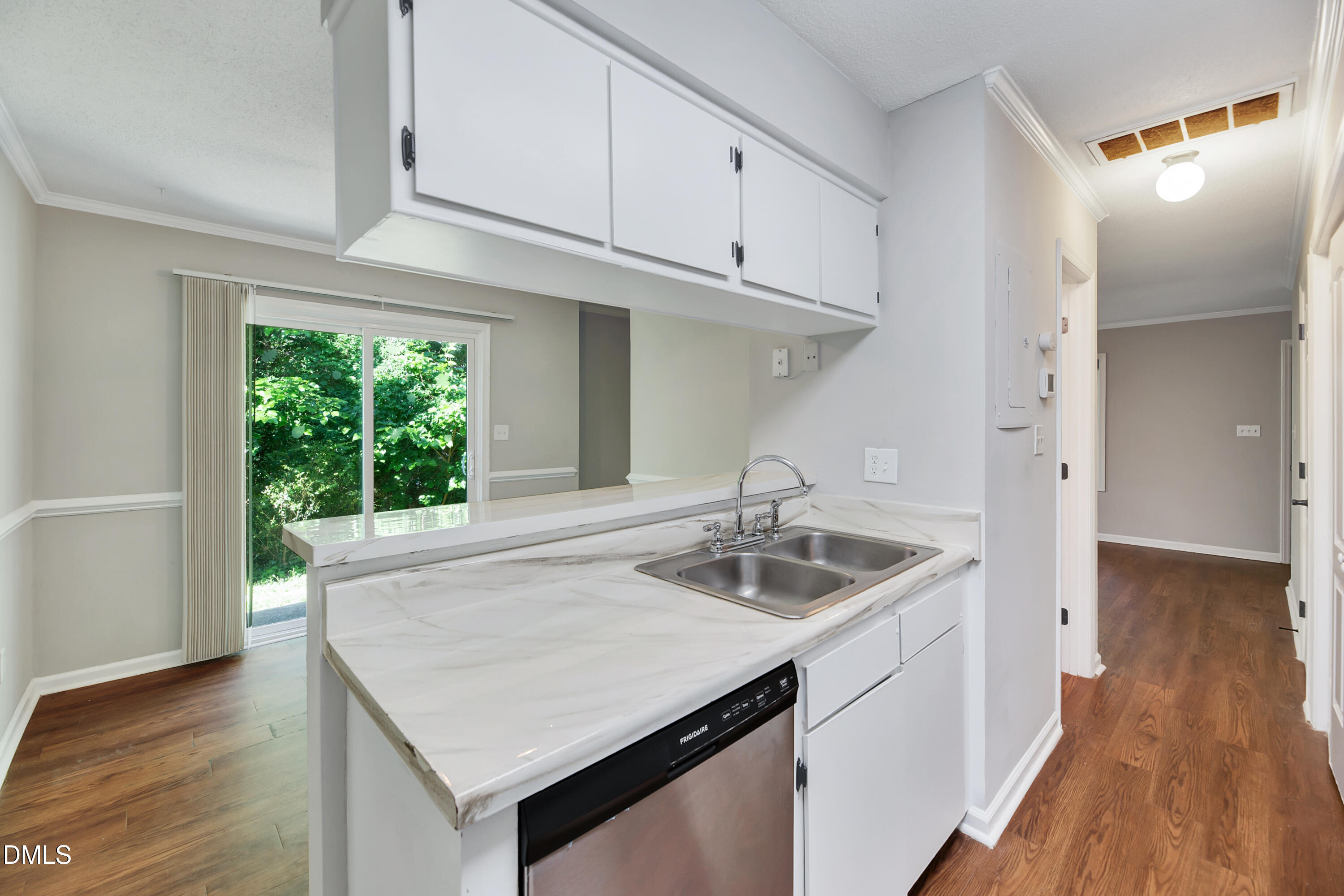 4304 Presley Court Property Photo 14