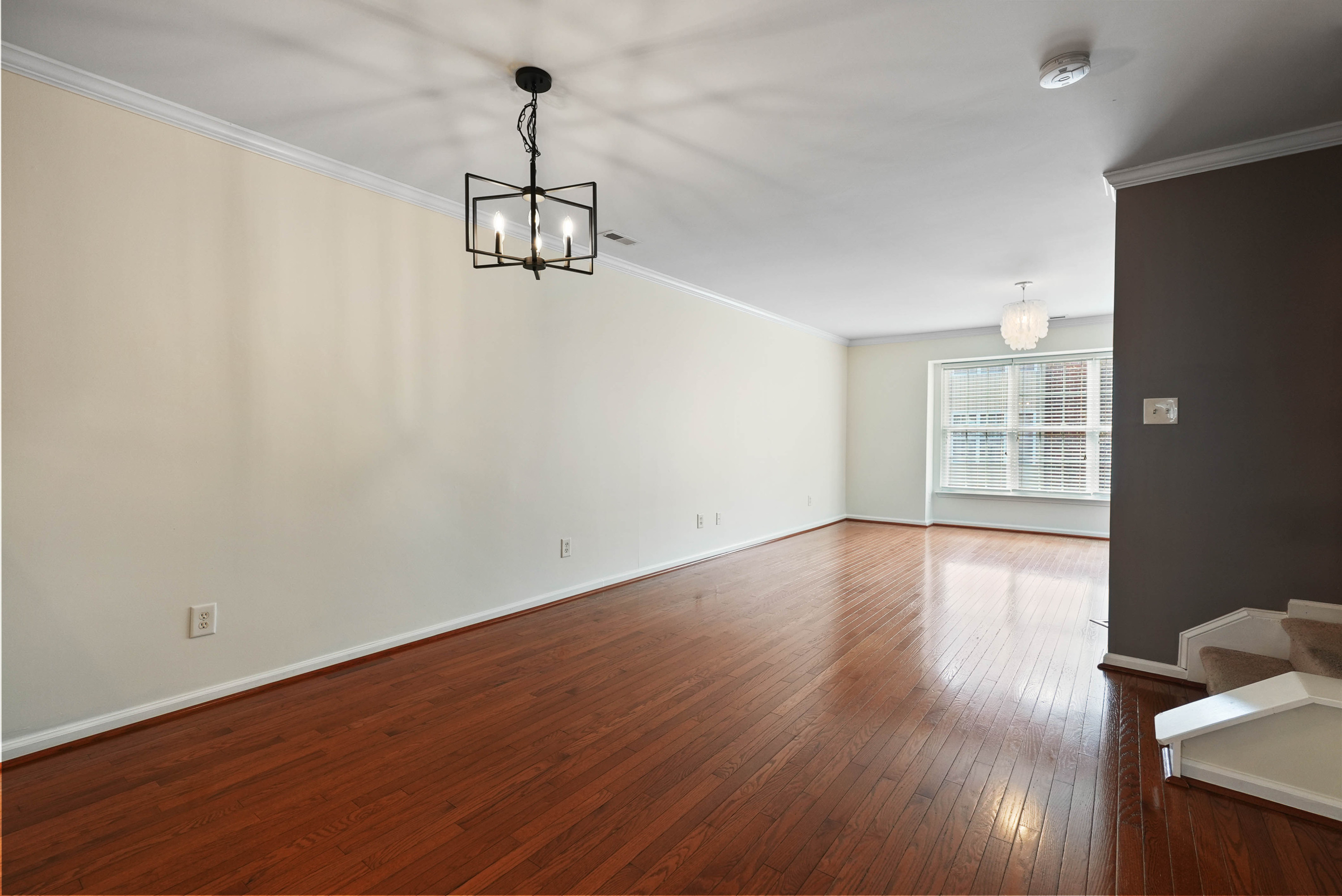 9909 Wasser Court Property Photo 7