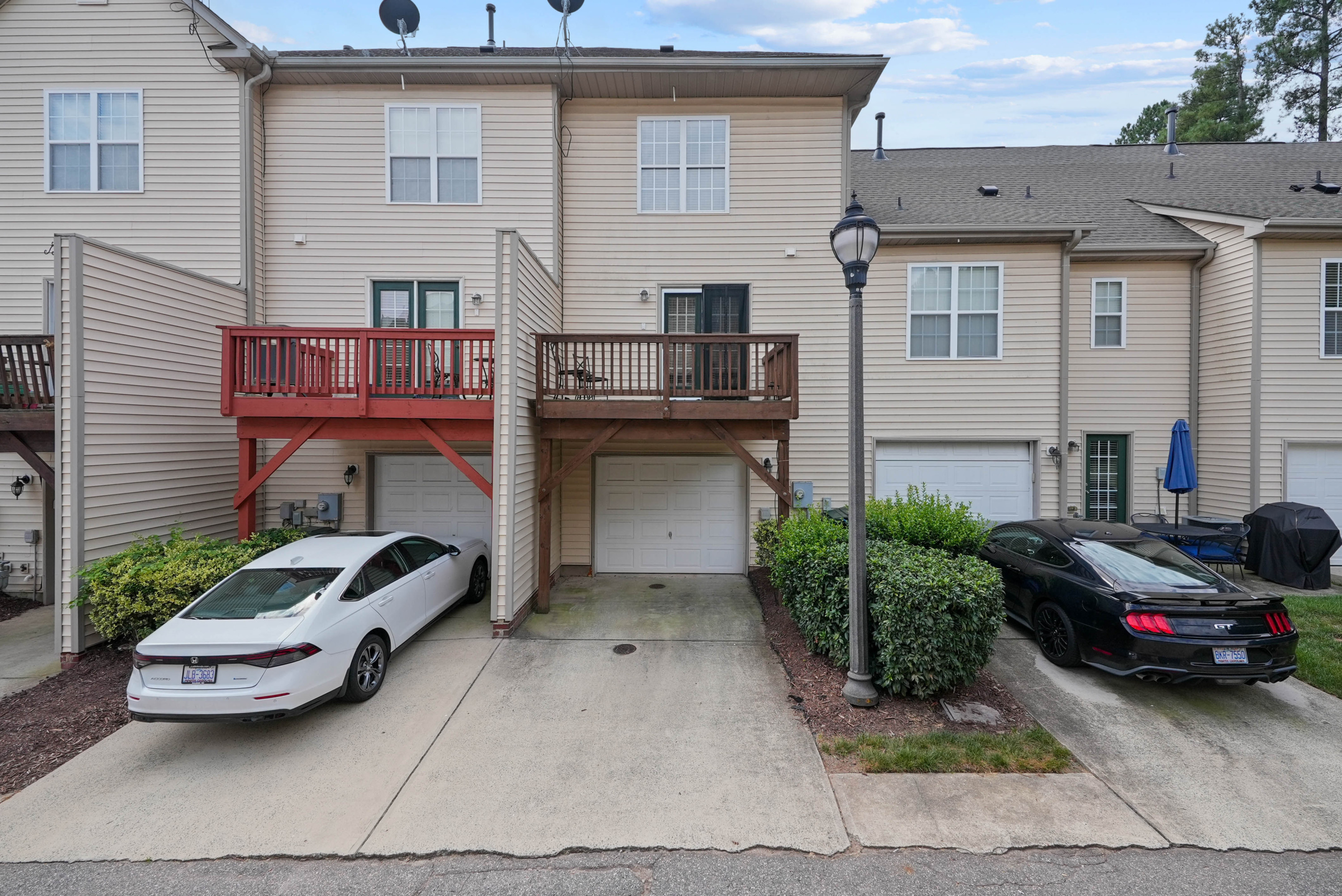 9909 Wasser Court Property Photo 29