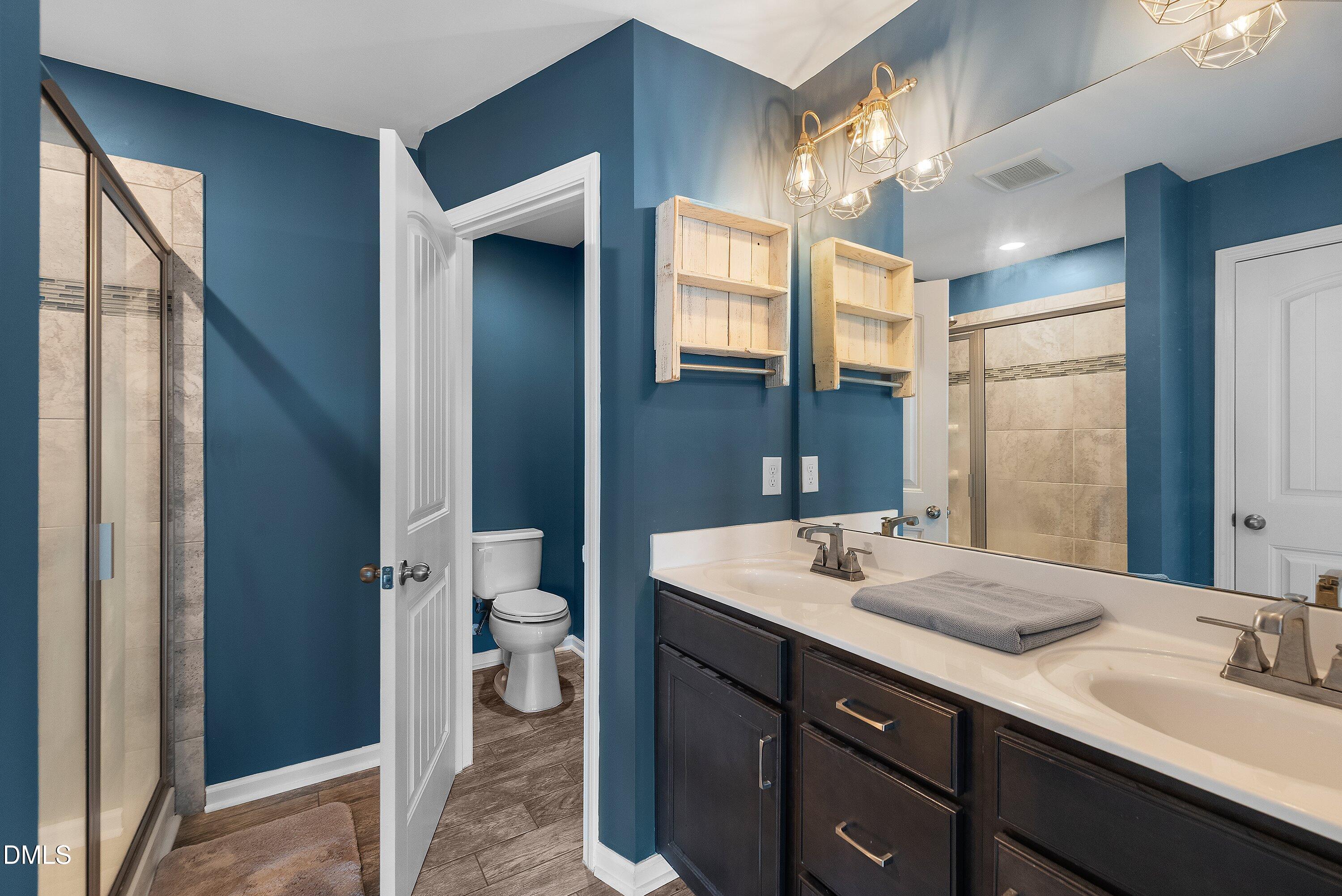 1809 Shady Oaks Drive Property Photo 28