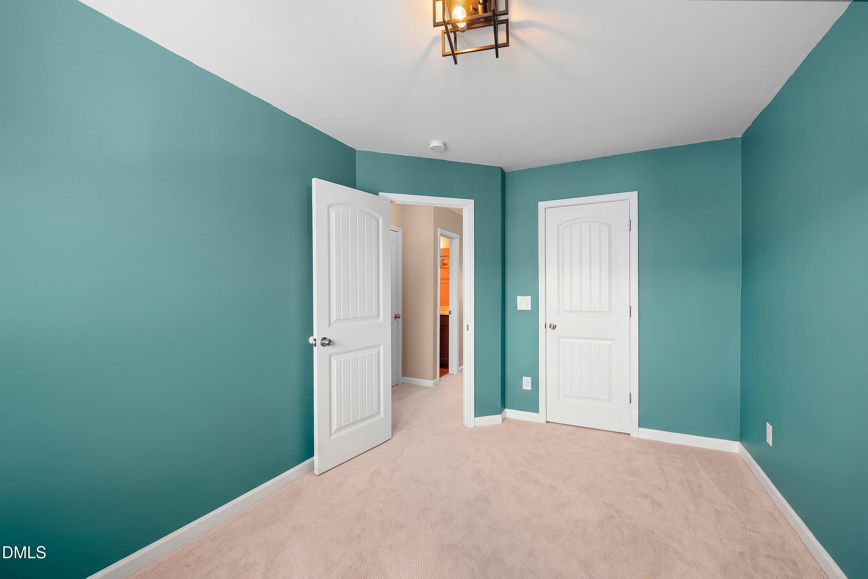 1809 Shady Oaks Drive Property Photo 31