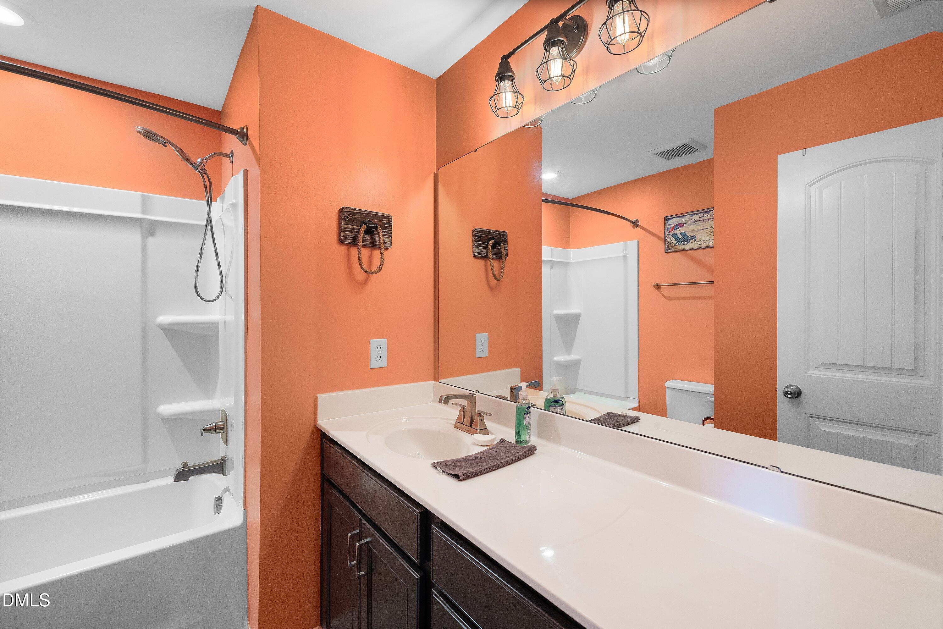 1809 Shady Oaks Drive Property Photo 34