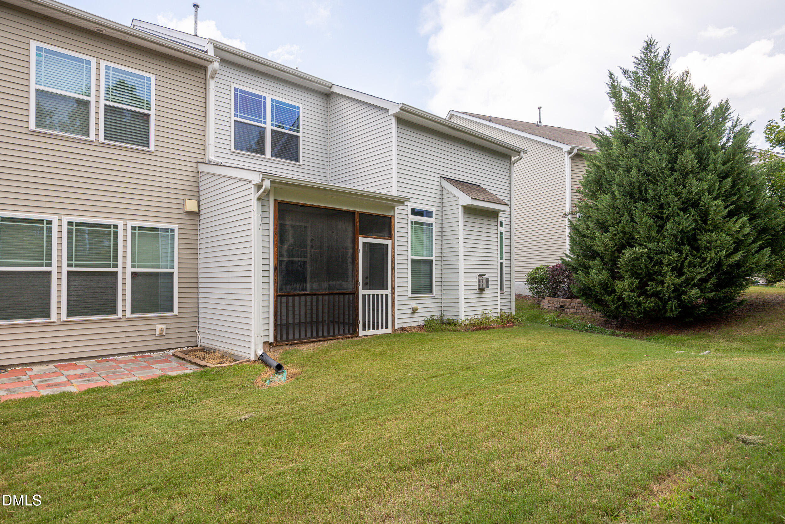 5530 Jessip Street Property Photo 7