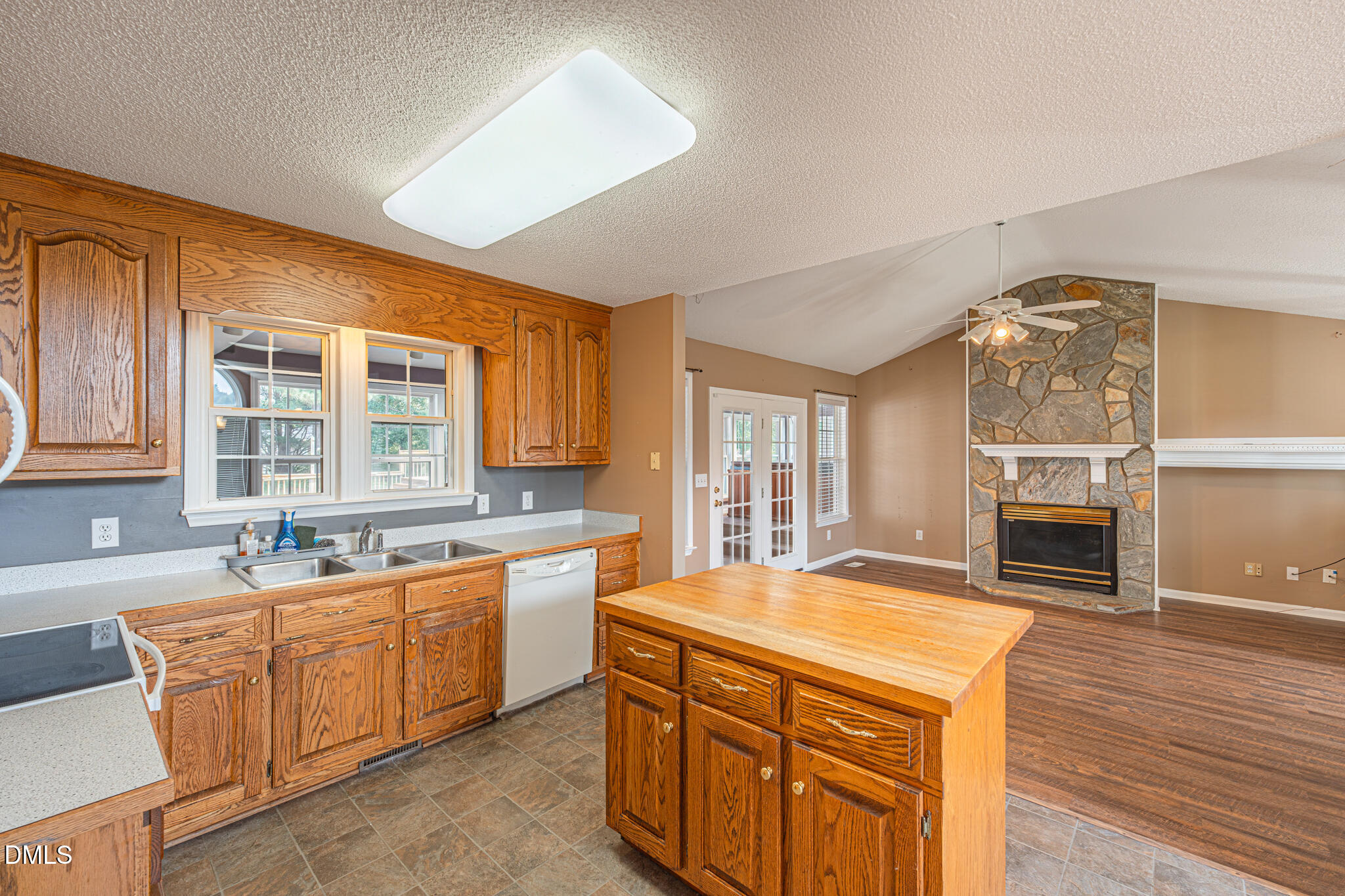 3220 N Shiloh Road Property Photo 11