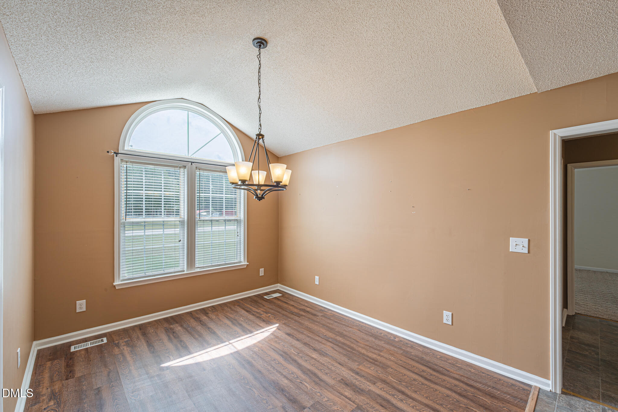 3220 N Shiloh Road Property Photo 14