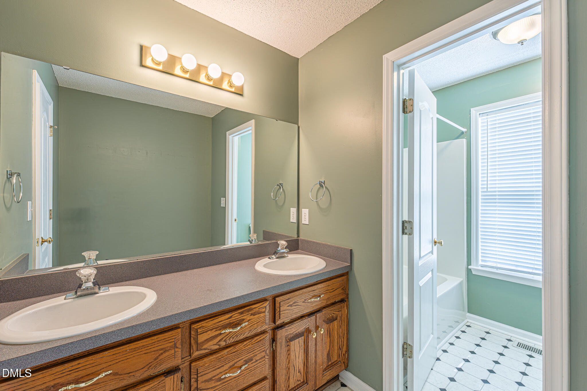 3220 N Shiloh Road Property Photo 25
