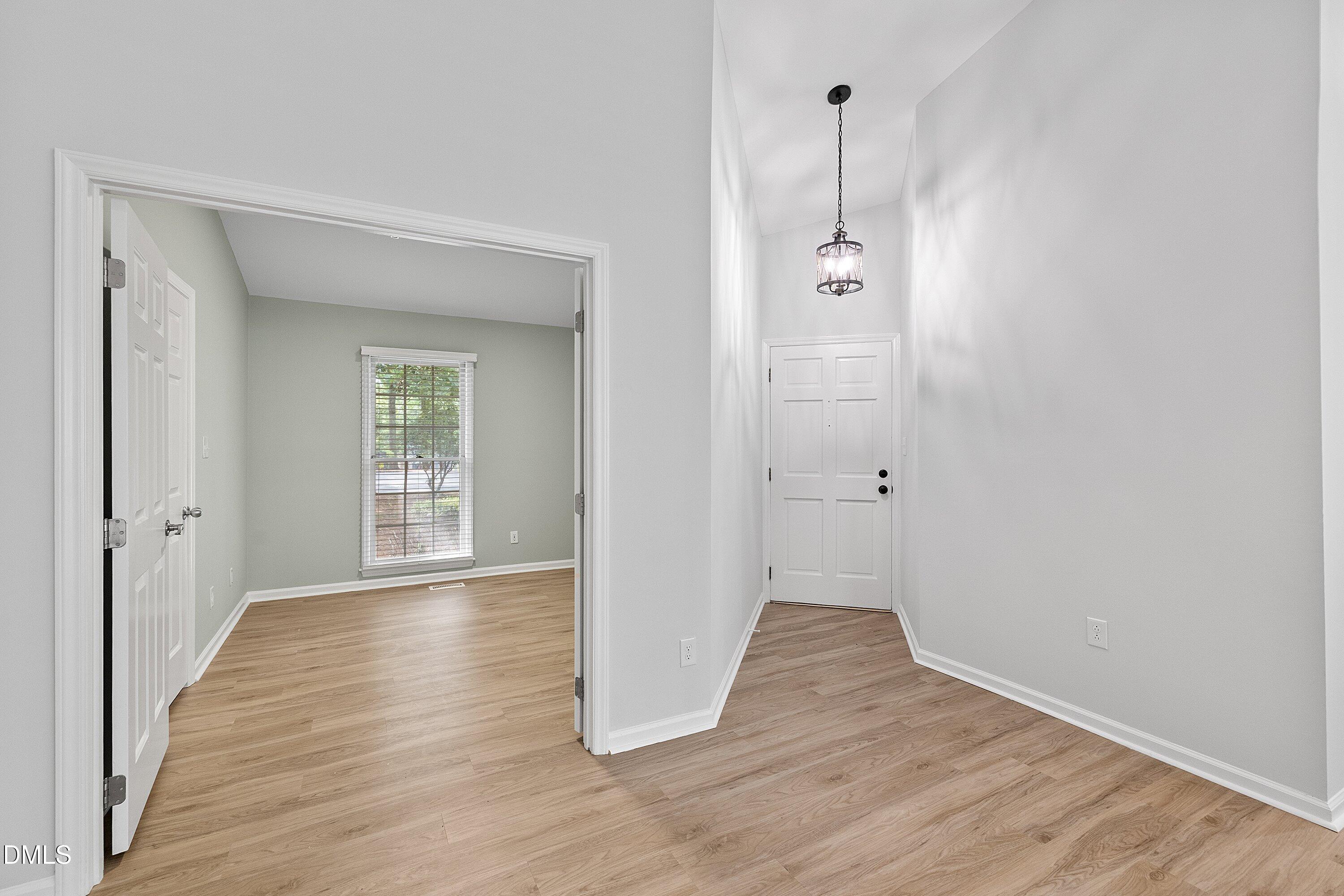 1201 Deptford Court Property Photo 8