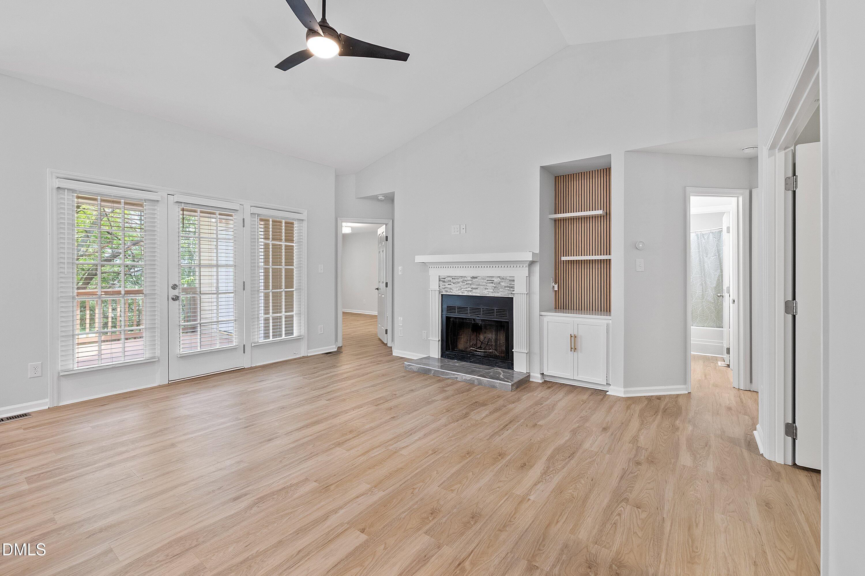 1201 Deptford Court Property Photo 9