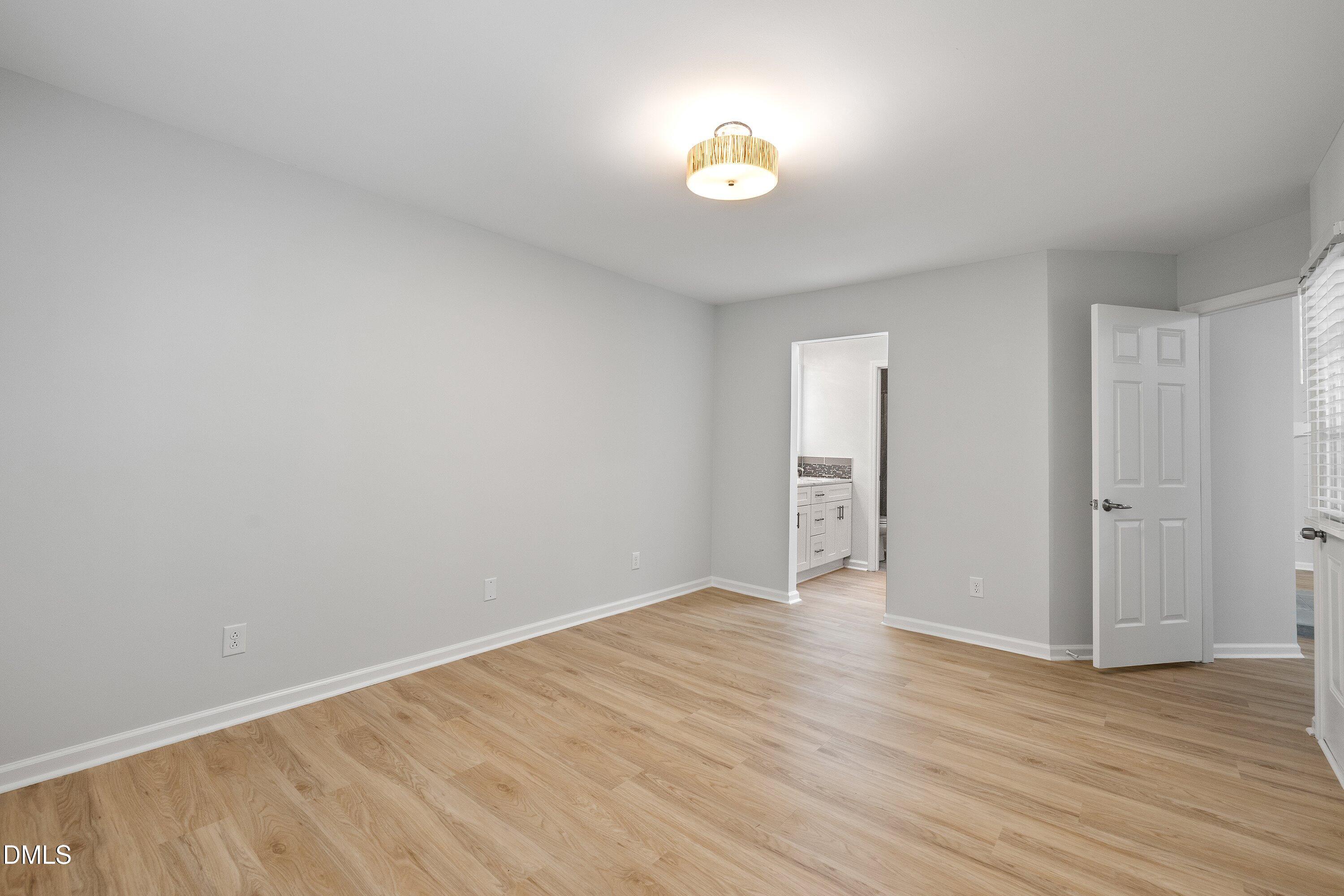 1201 Deptford Court Property Photo 30