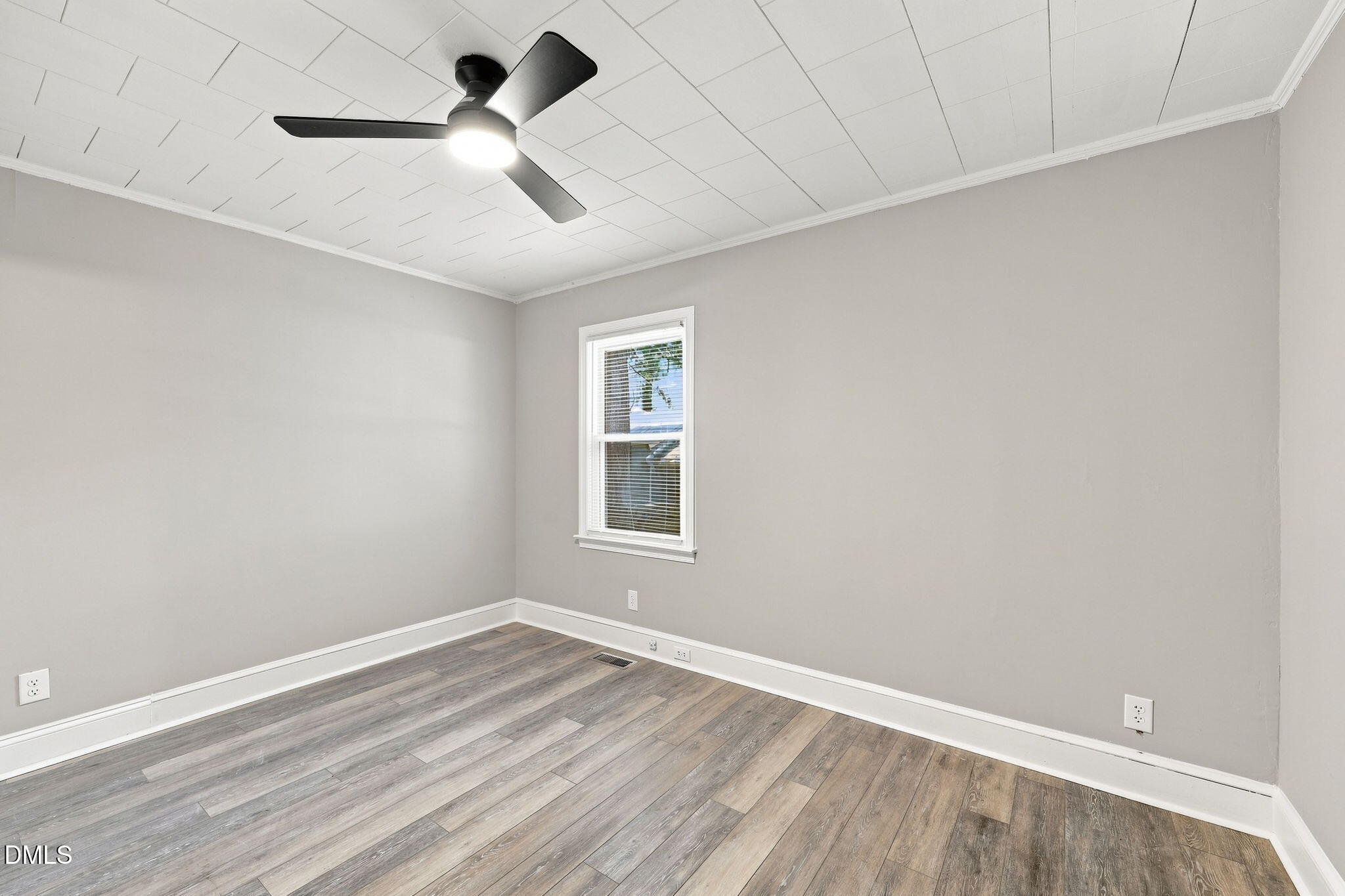 1305 Erwin Road Property Photo 17