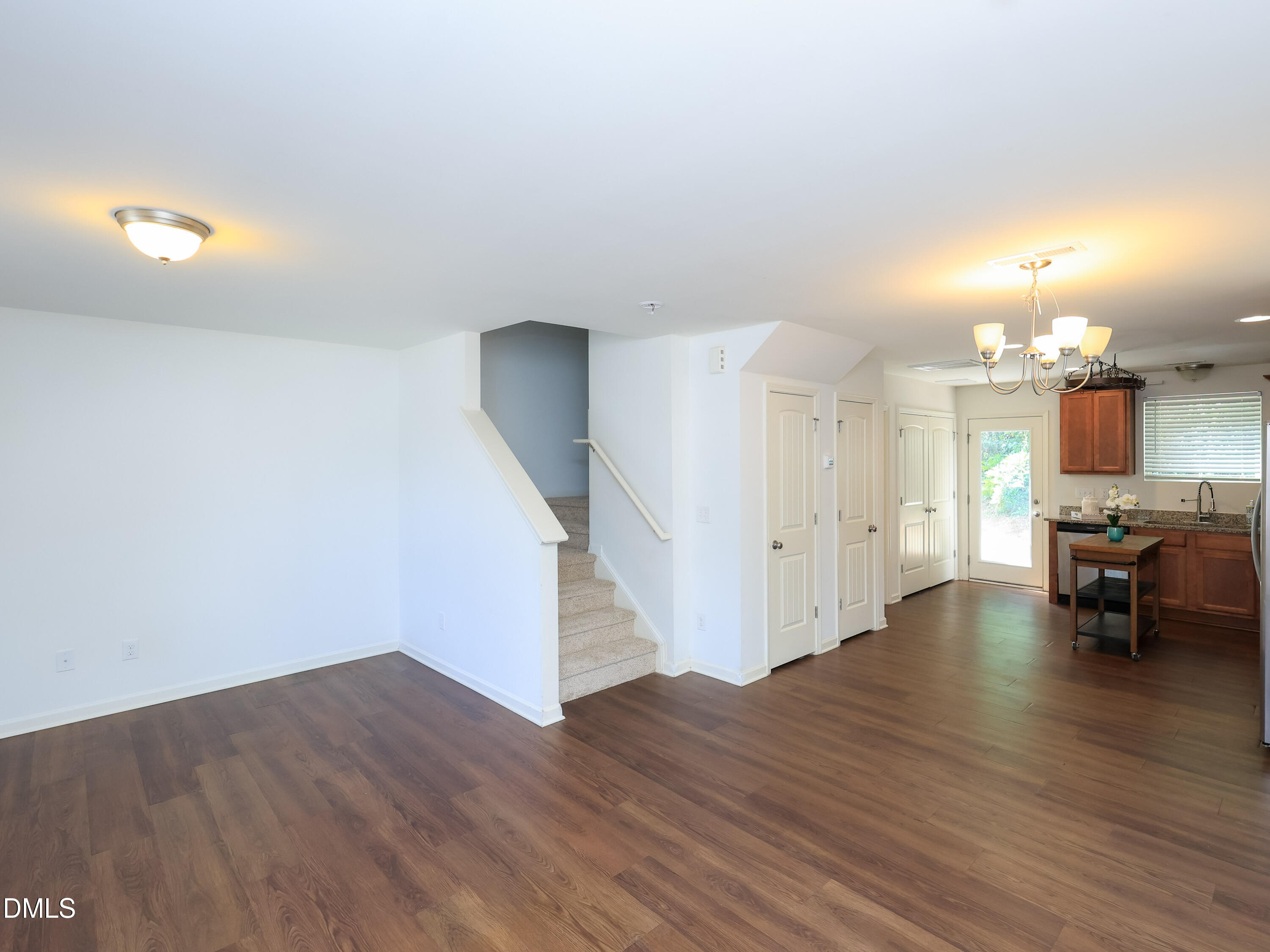 504 Hobkirks Place Property Photo 3